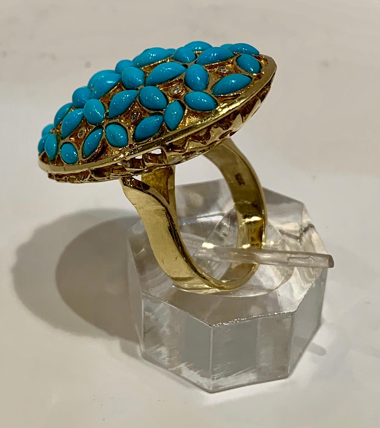 Huge Vintage 1970s Persian Turquoise Diamond 18 Karat Yellow Gold Cocktail Ring For Sale 1