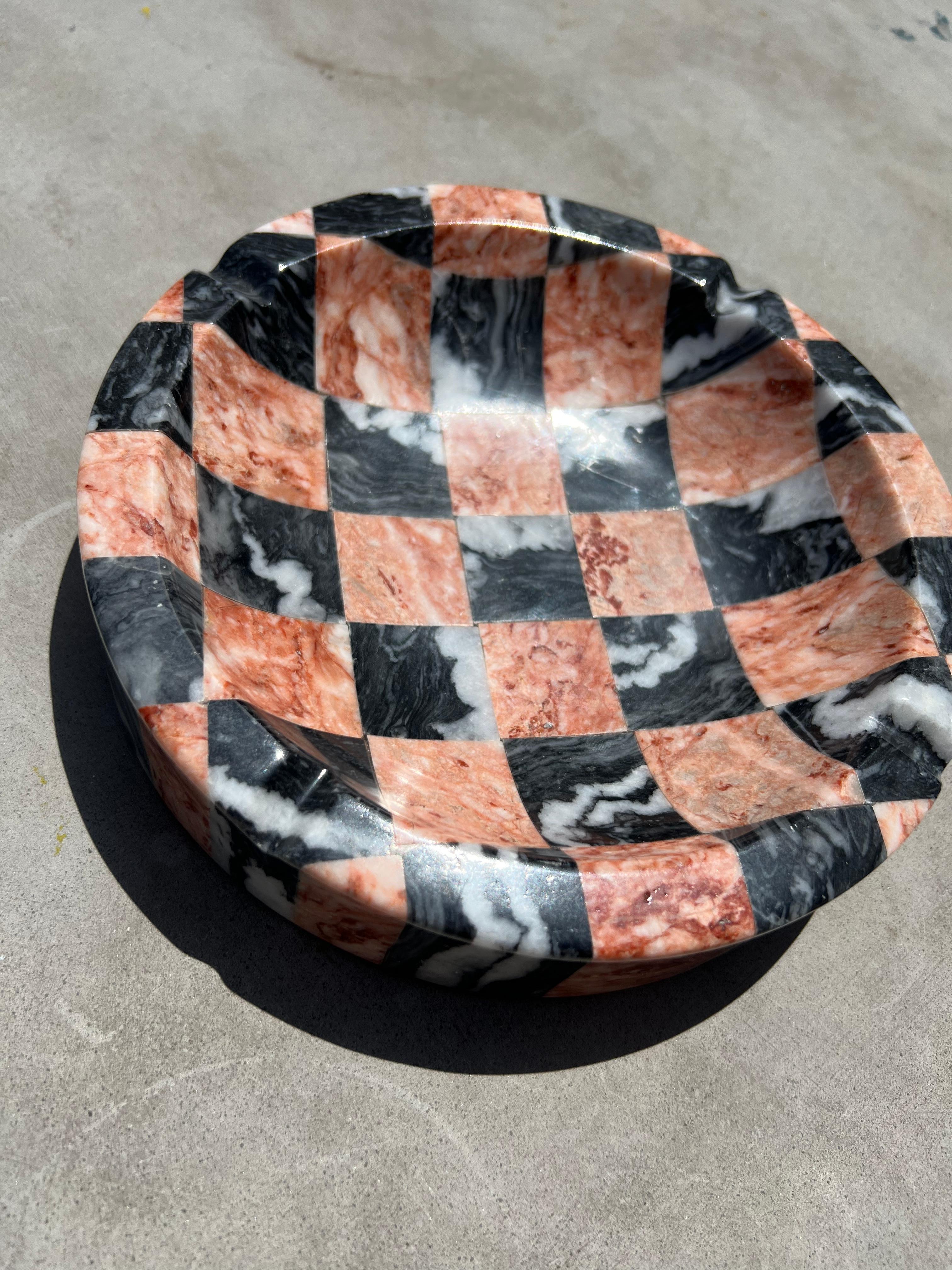 Huge Vintage Italian Checkered Pink Marble Ashtray / Catchall, 1960s 10