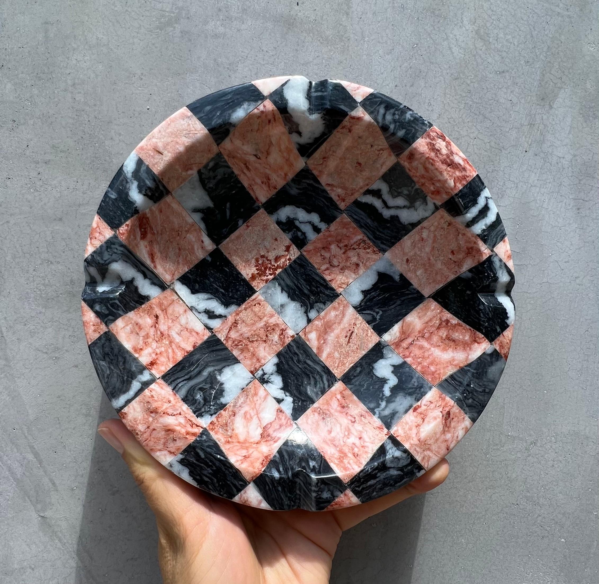 Huge Vintage Italian Checkered Pink Marble Ashtray / Catchall, 1960s 12