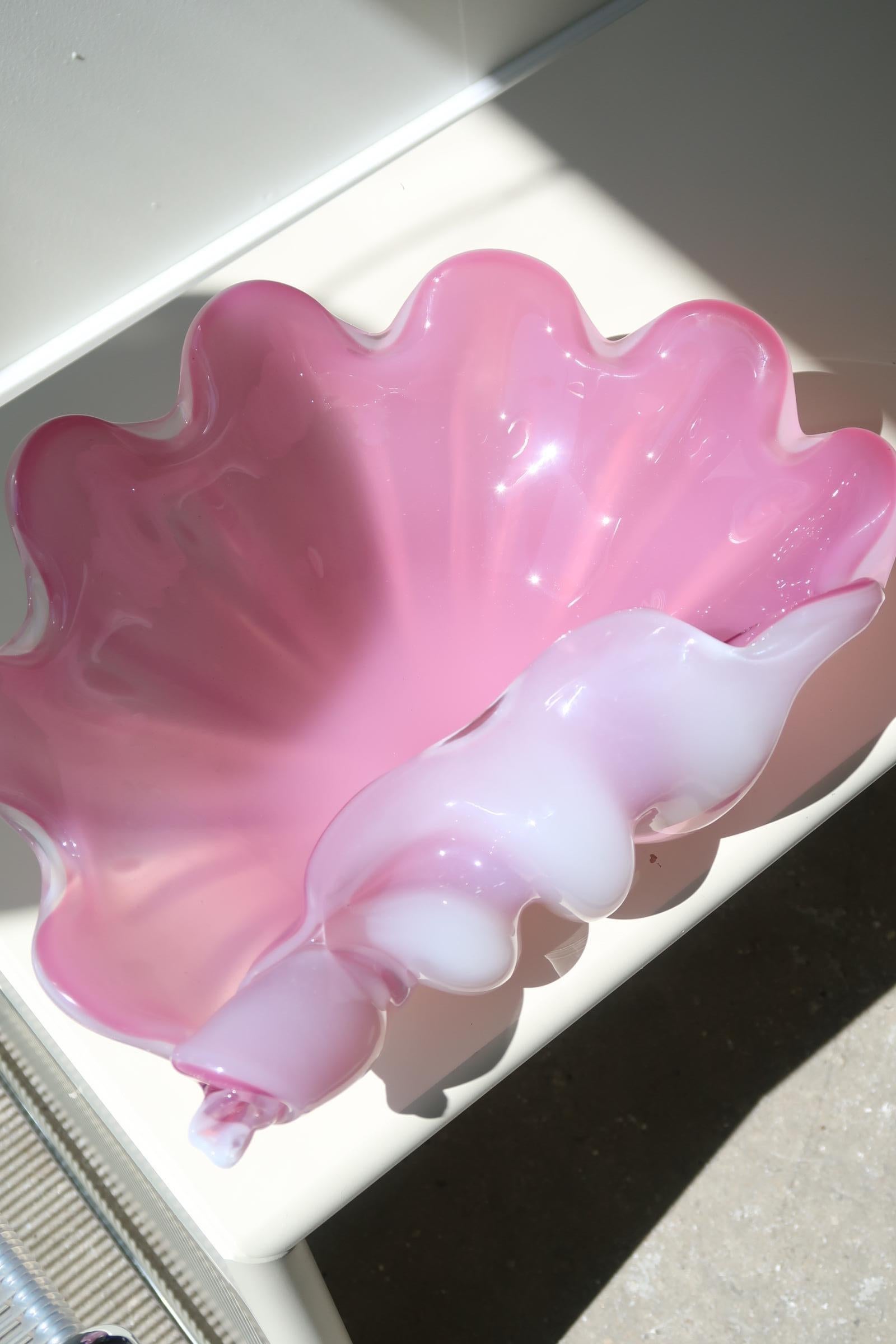 Huge Vintage Italian Murano 1960 Bubble Gum Pink Alabastro Shell Glass Bowl For Sale 7