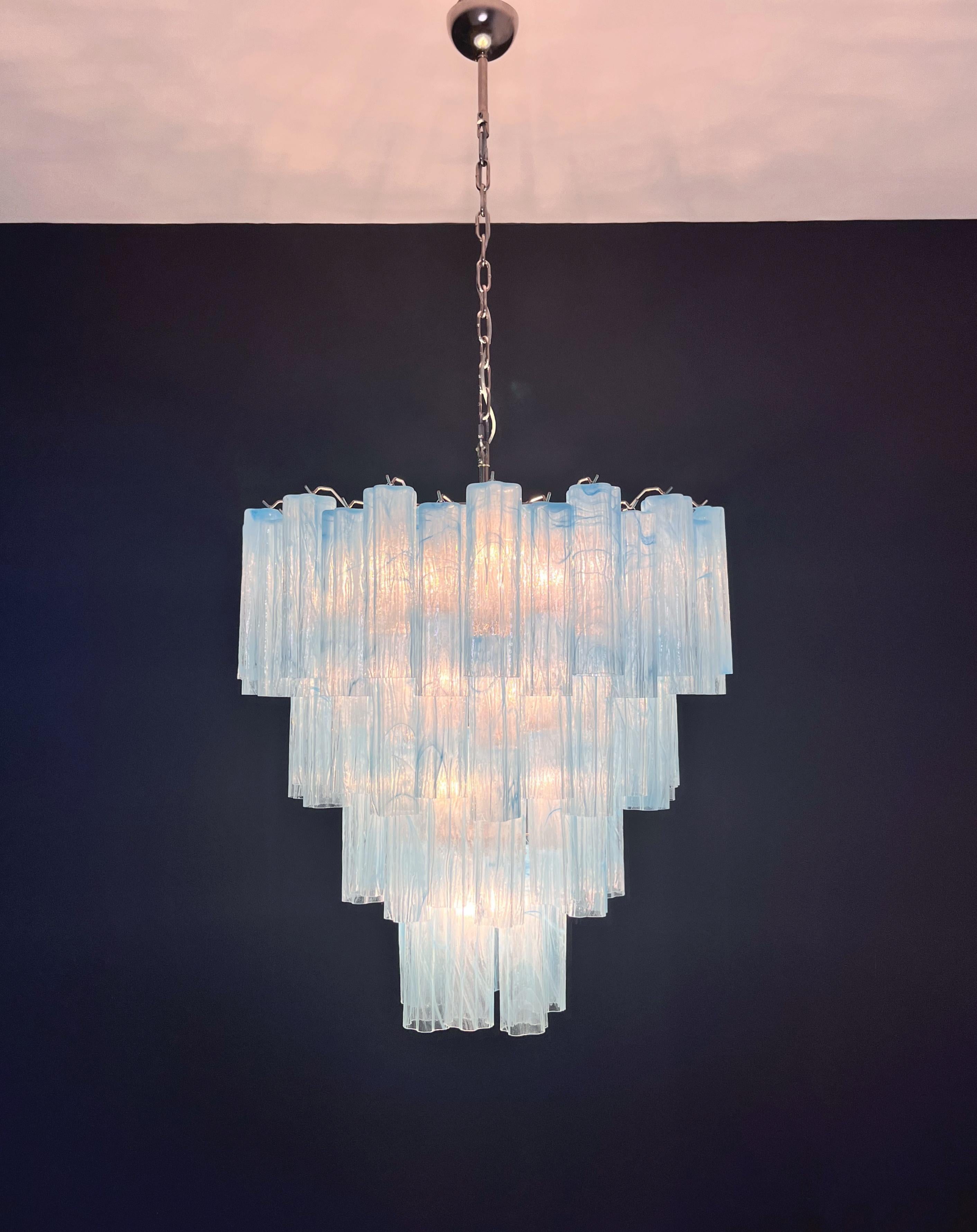 Enorme araña de cristal de Murano de época - 80 vidrios-vasos de alabastro azul en venta 7