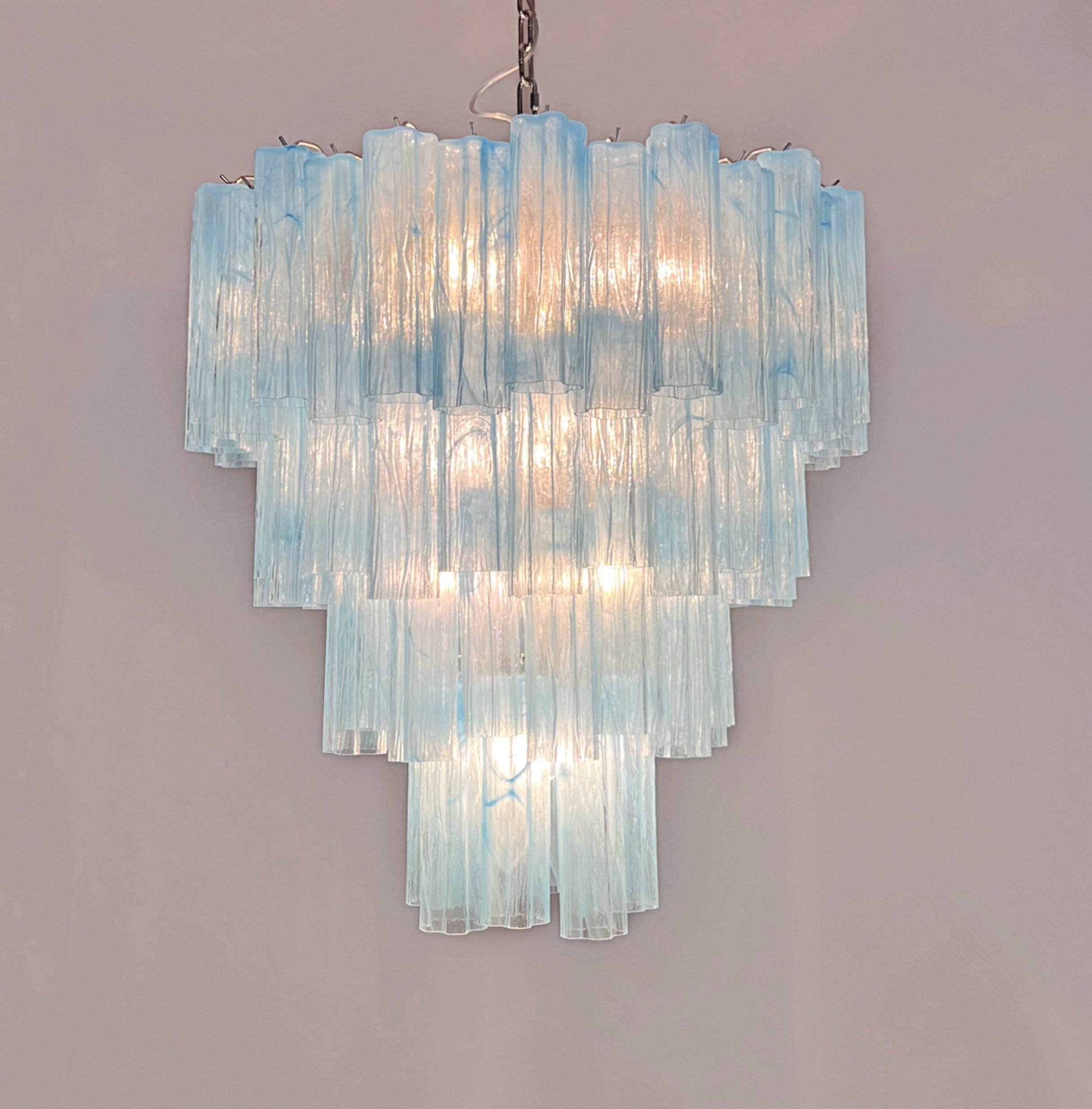 Enorme araña de cristal de Murano de época - 80 vidrios-vasos de alabastro azul en venta 11