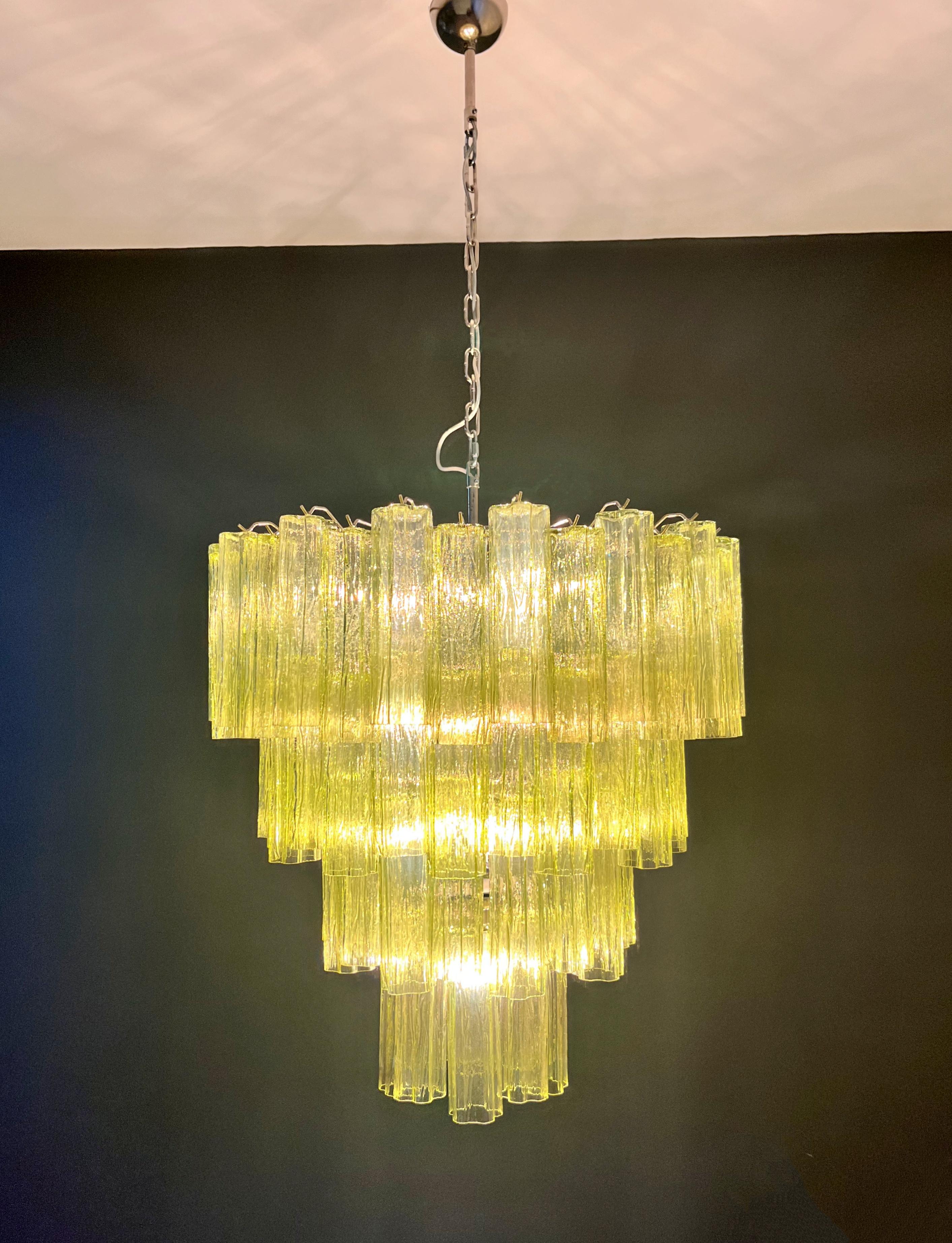 Enorme lampadario a strati in vetro di Murano d'epoca - 80 bicchieri - colore verde in vendita 7