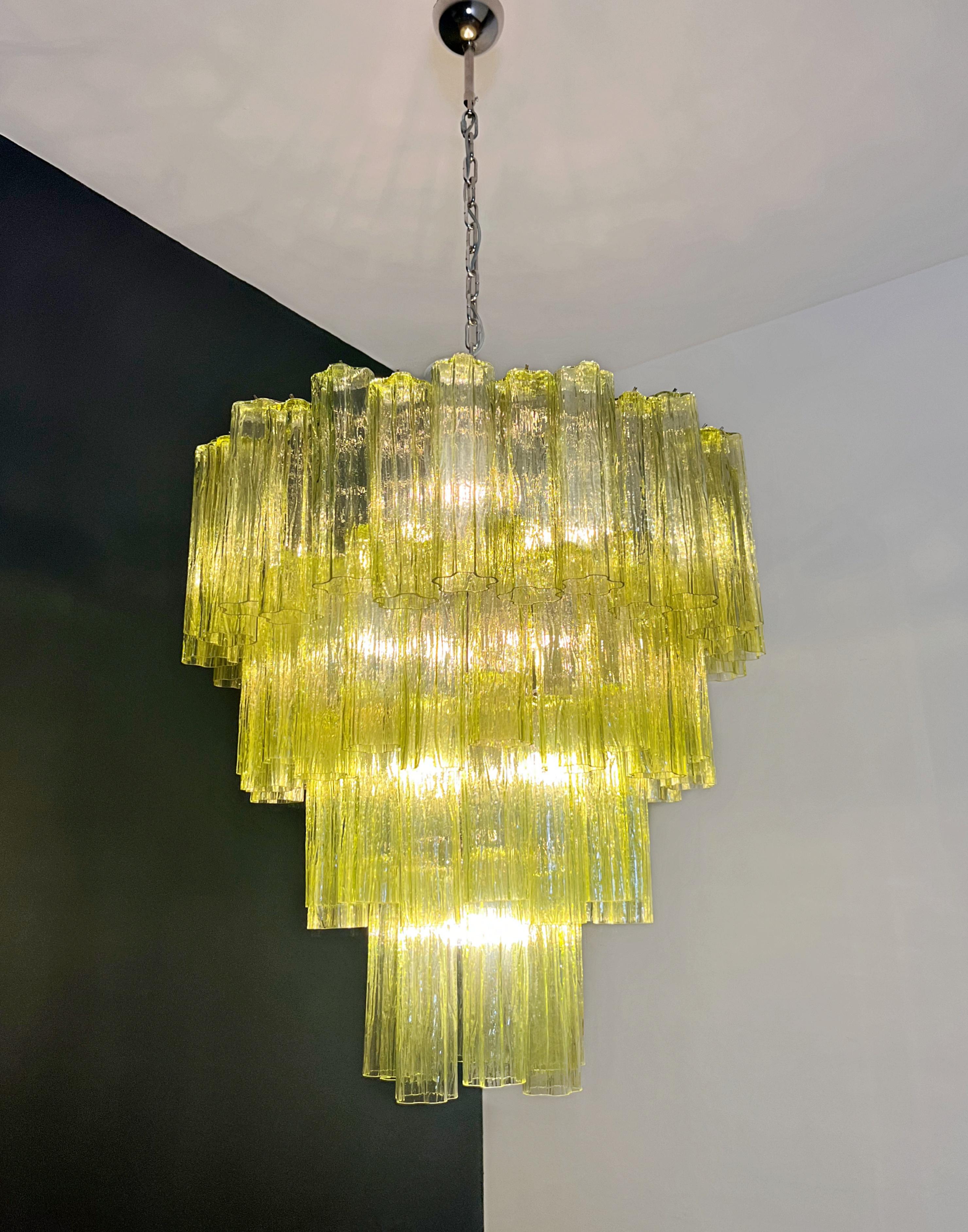 Enorme lampadario a strati in vetro di Murano d'epoca - 80 bicchieri - colore verde in vendita 9