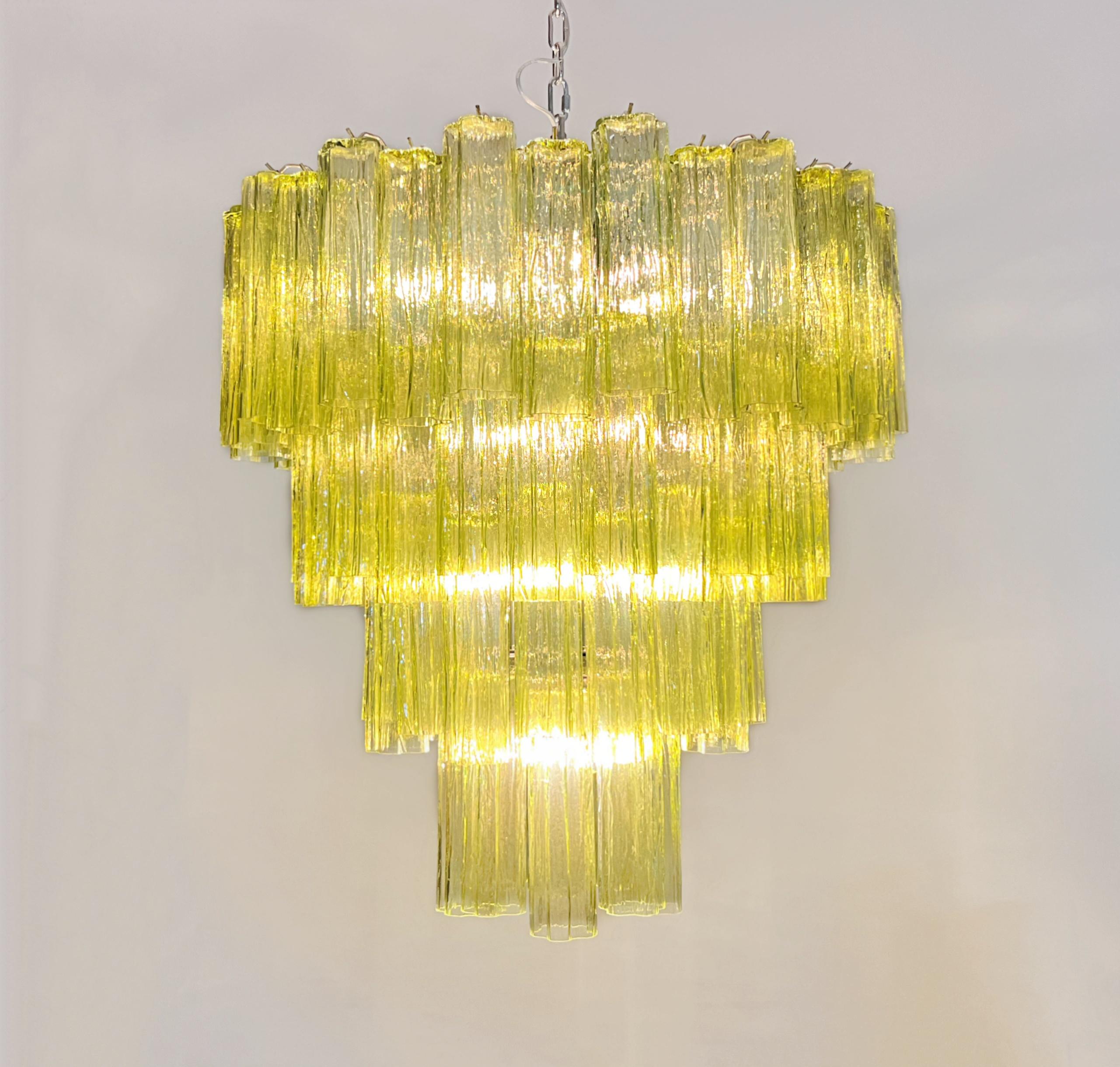 Enorme lampadario a strati in vetro di Murano d'epoca - 80 bicchieri - colore verde in vendita 10