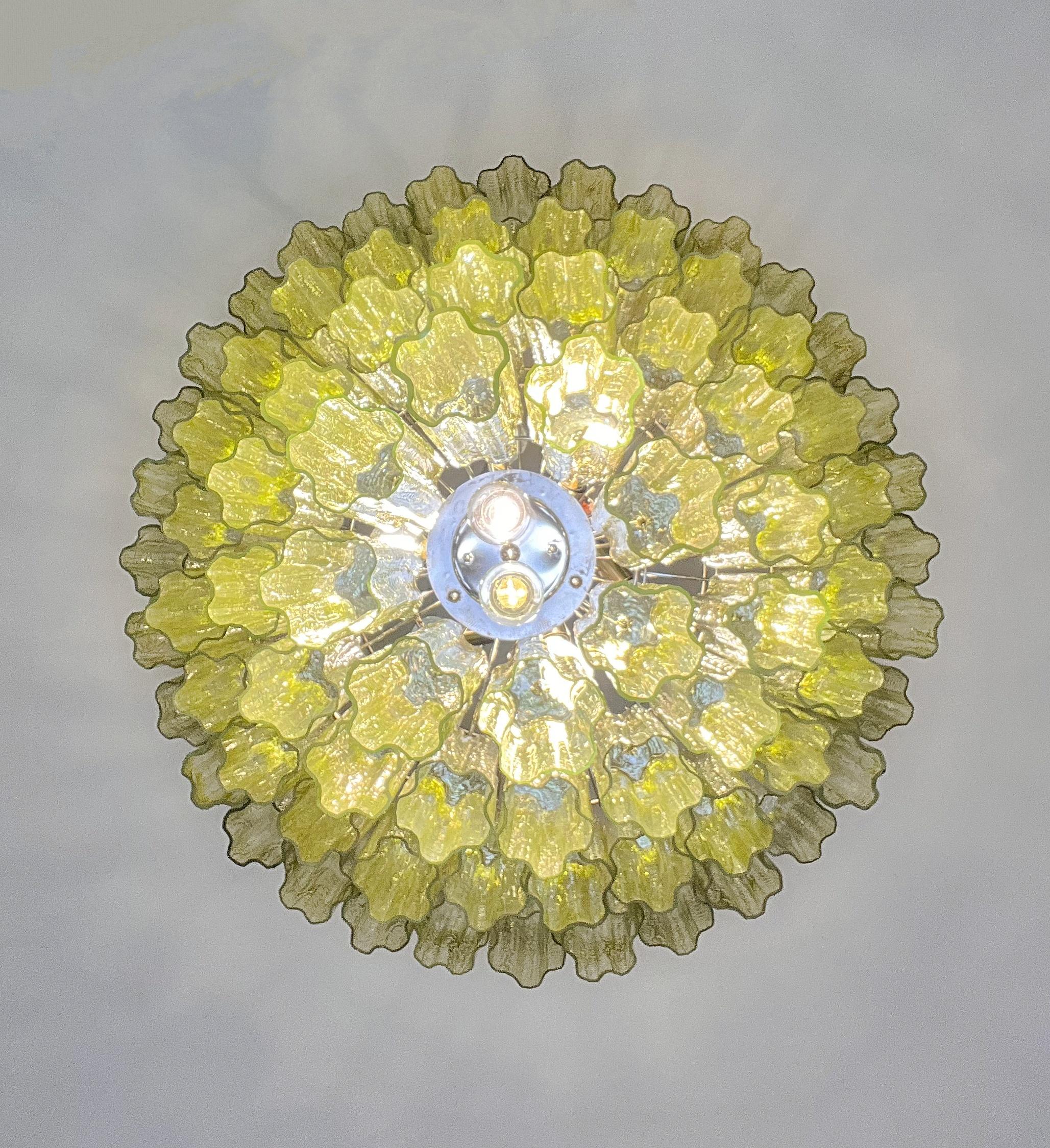 Enorme lampadario a strati in vetro di Murano d'epoca - 80 bicchieri - colore verde in vendita 12