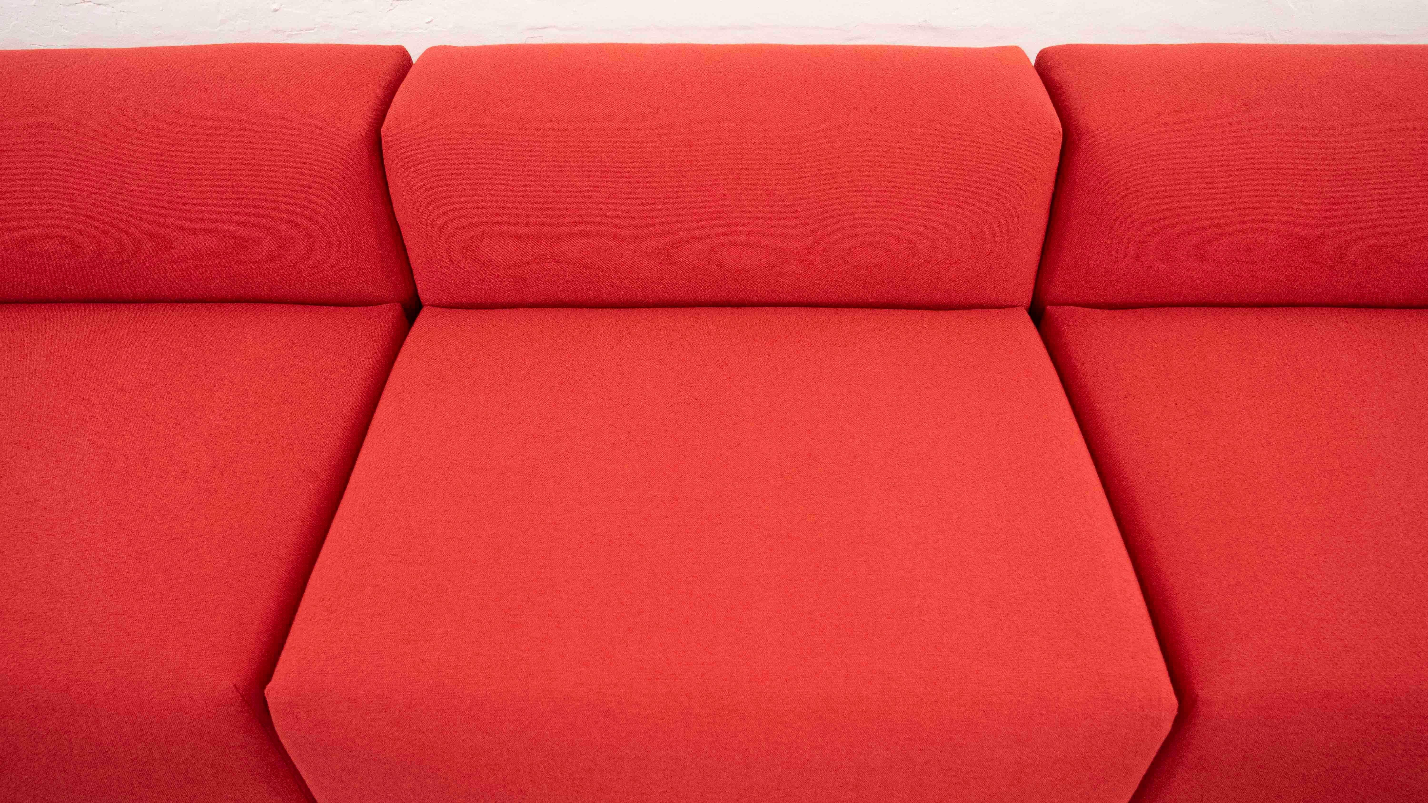 Huge Vitra Modular Soft 5-Seat Sofa by Jasper Morrison in Red Fabrics In Good Condition In Halle, DE