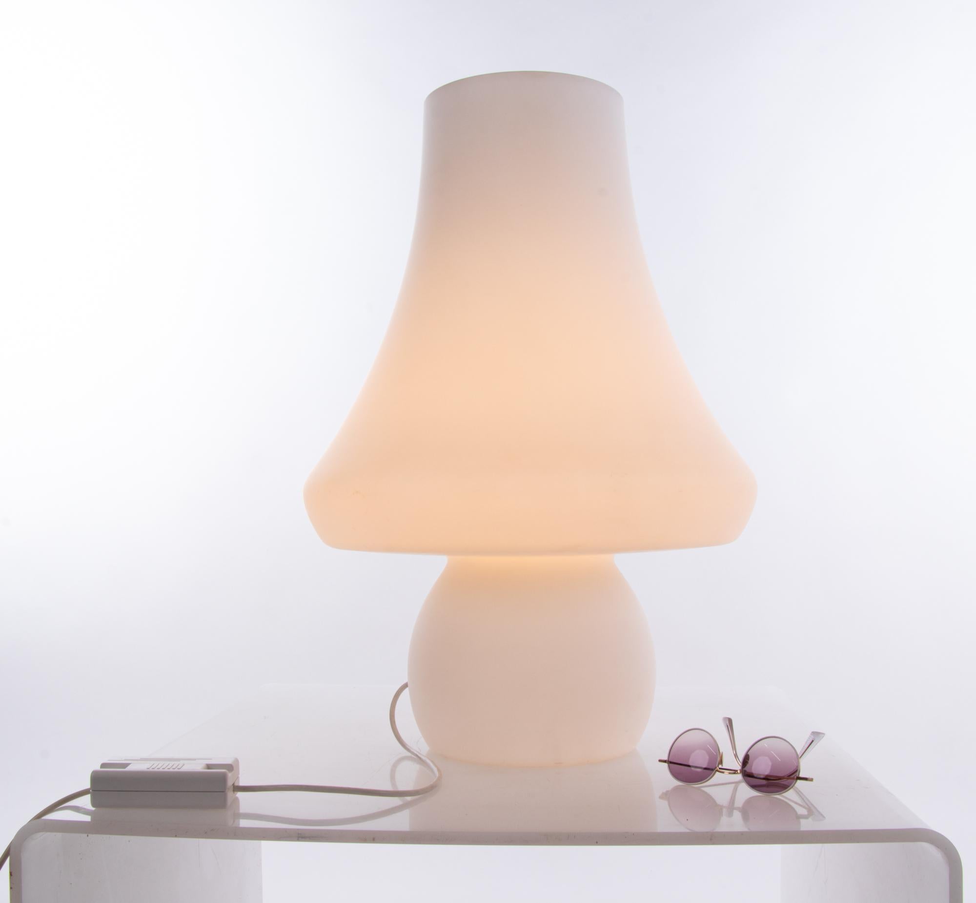 Mid-Century Modern 1960 De Majo Huge Mushroom Table Lamp White Murano Glass For Sale