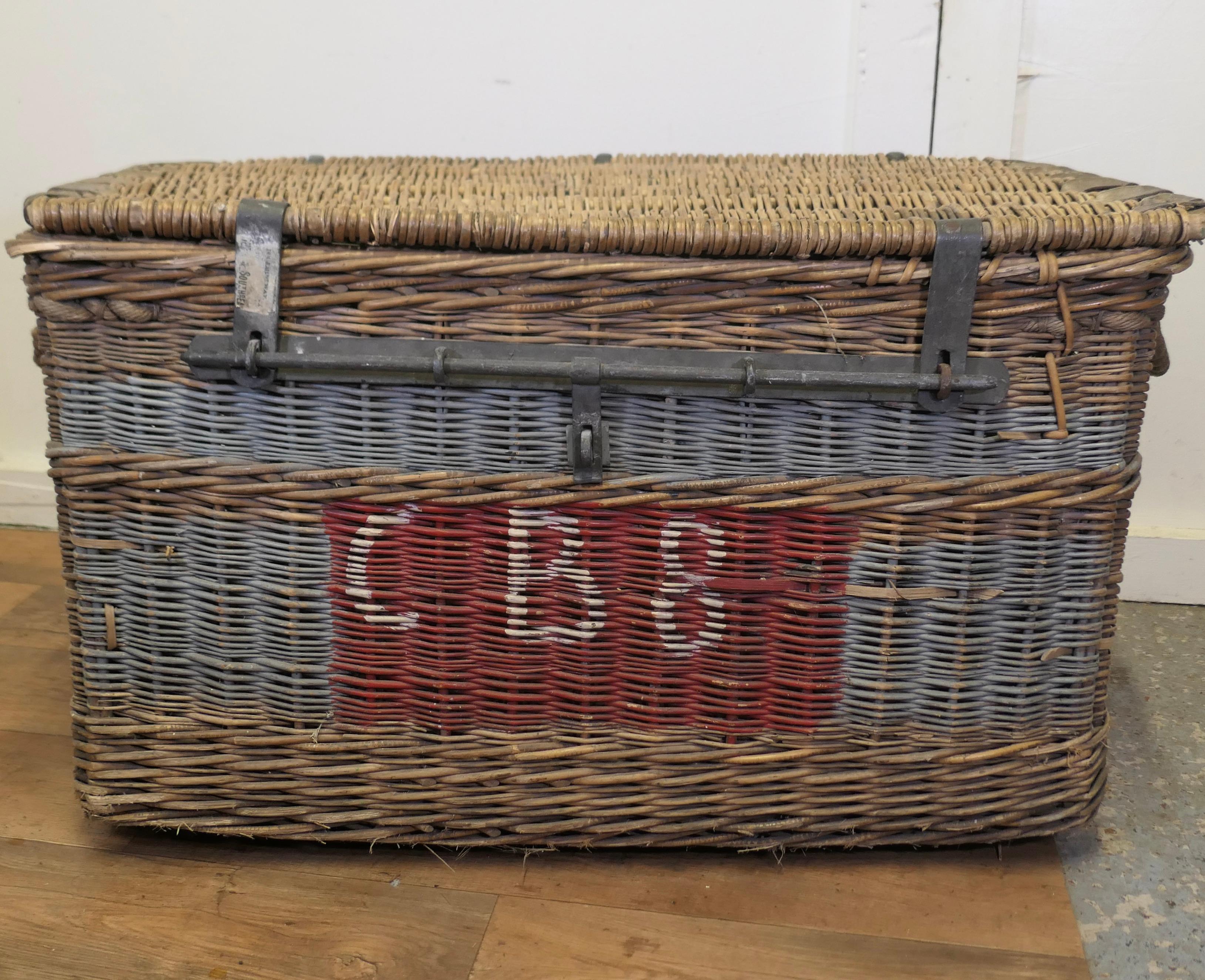 Willow Huge Wicker Railway Parcel Hamper Very strong and attractive piece  For Sale