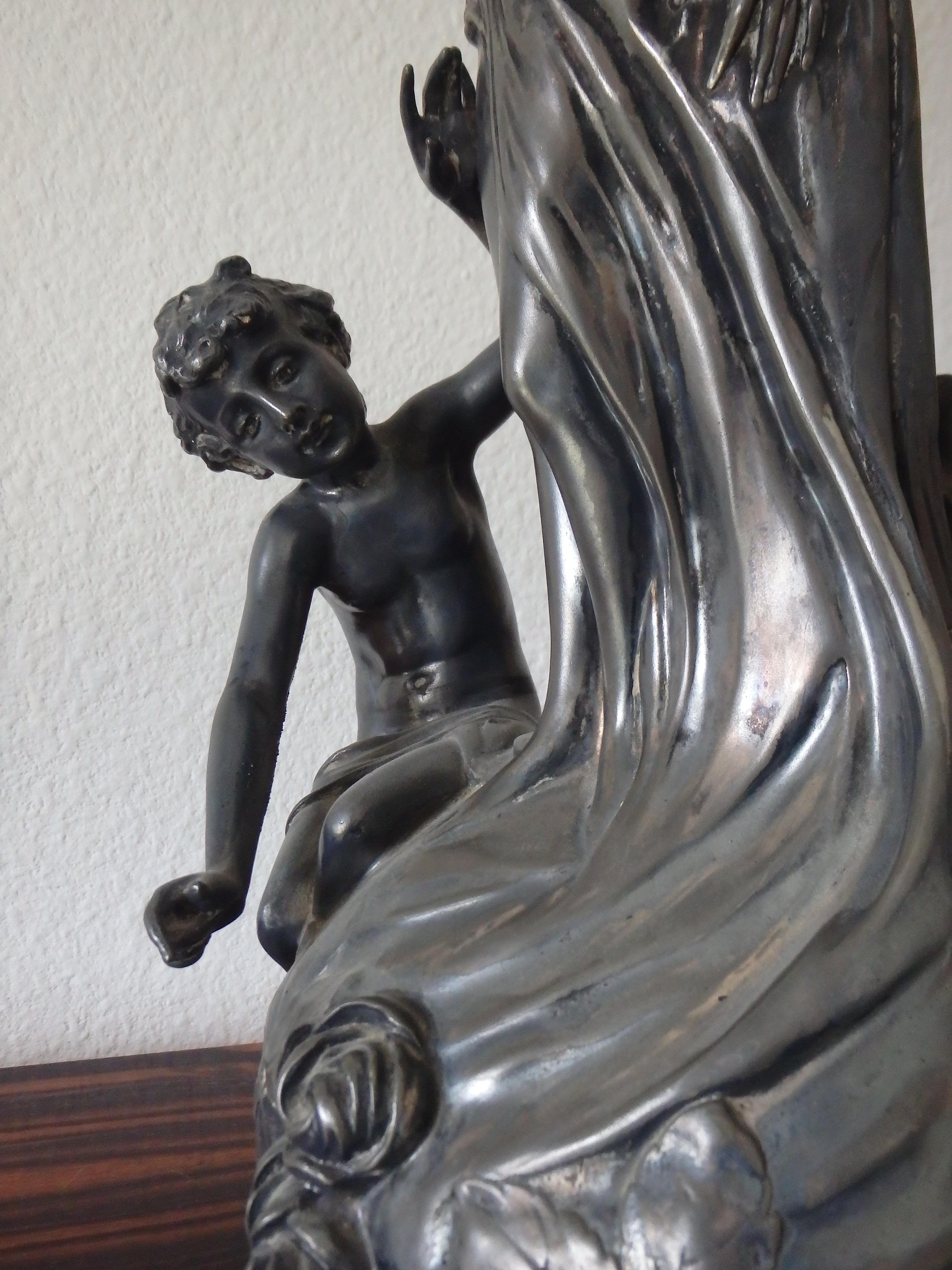 Très grand vase Art Nouveau en étain argenté WMF en vente 2