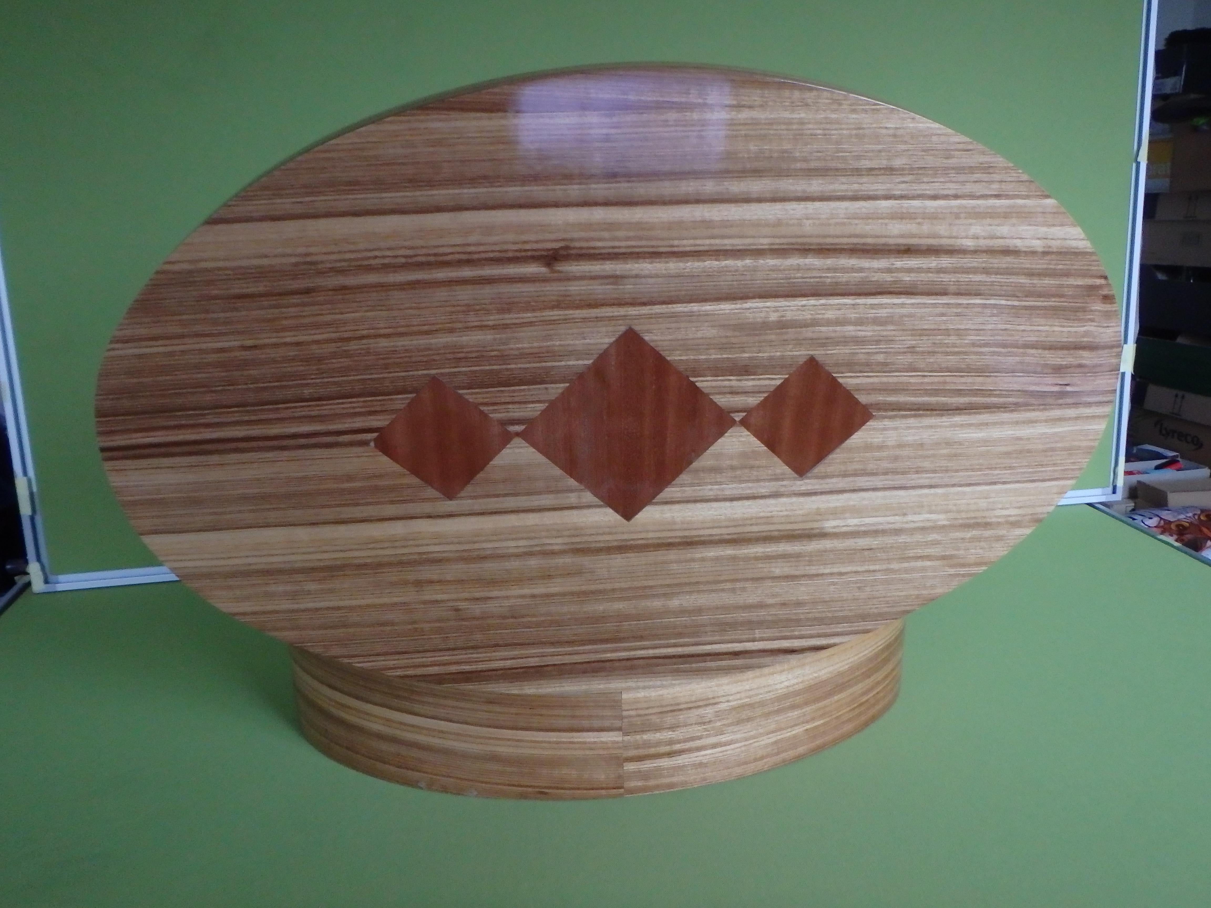 großes Holz  Schmuck- oder Schminkkästchen mit ovalem Spiegel für den Schminktisch  im Zustand „Gut“ im Angebot in Weiningen, CH