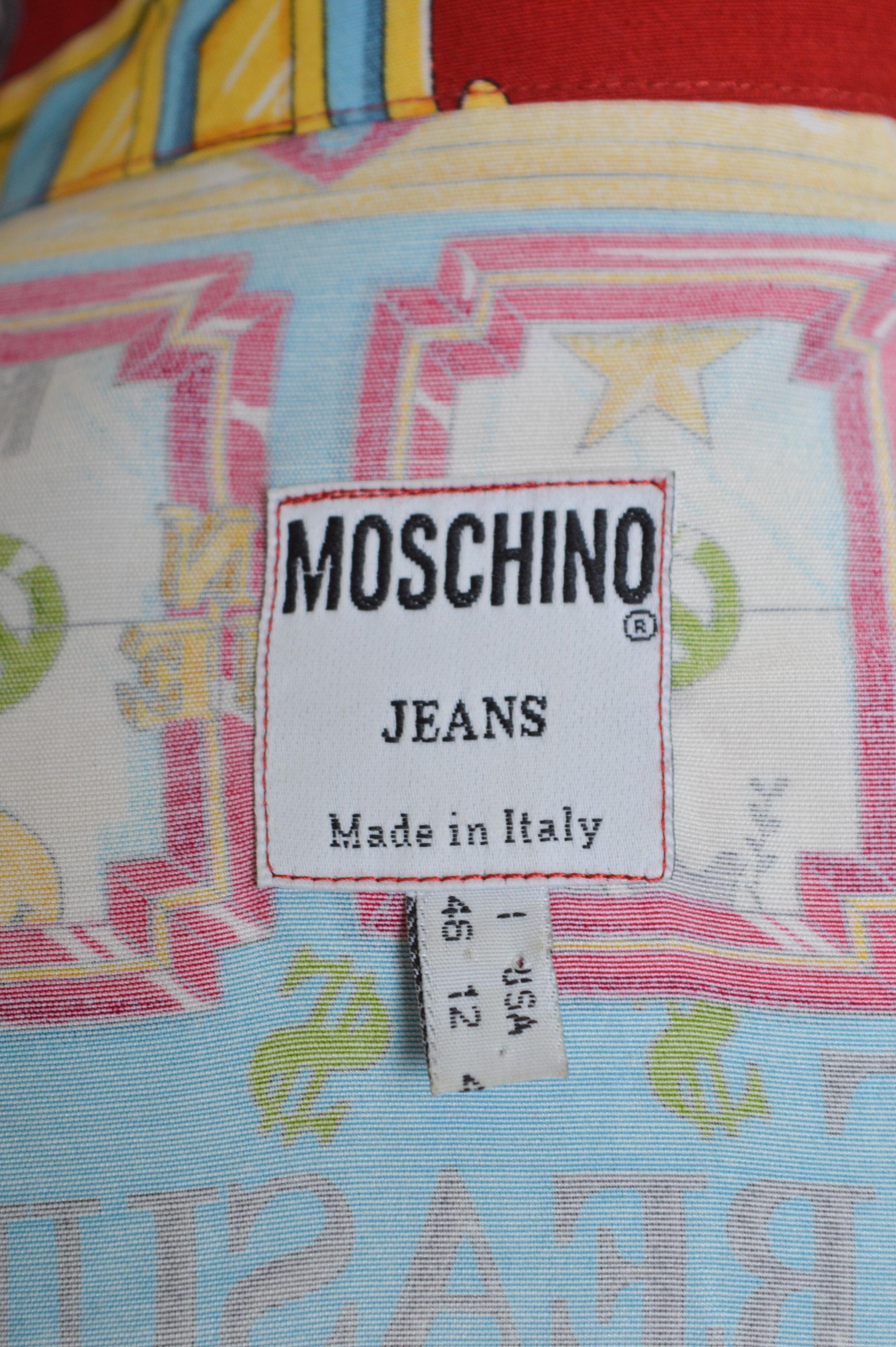 Enorme camicia XXL Moschino Casino 1990s Slot Machine Loud Colourful Red pattern In condizioni ottime in vendita a Sheffield, GB