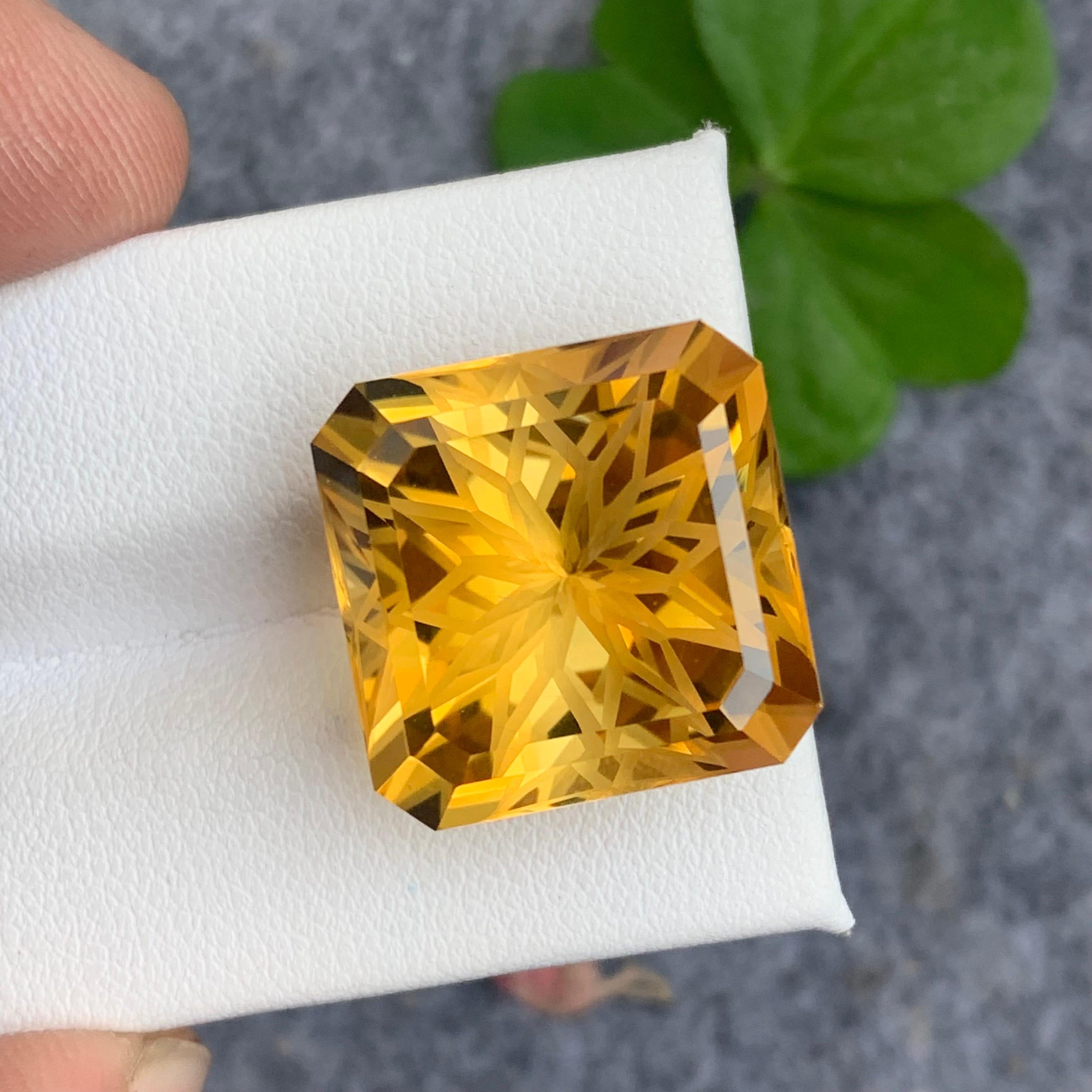 Huge Yellow 27.75 Carat Loose Citrine Flower Square Cut from Brazil Mine For Sale 3