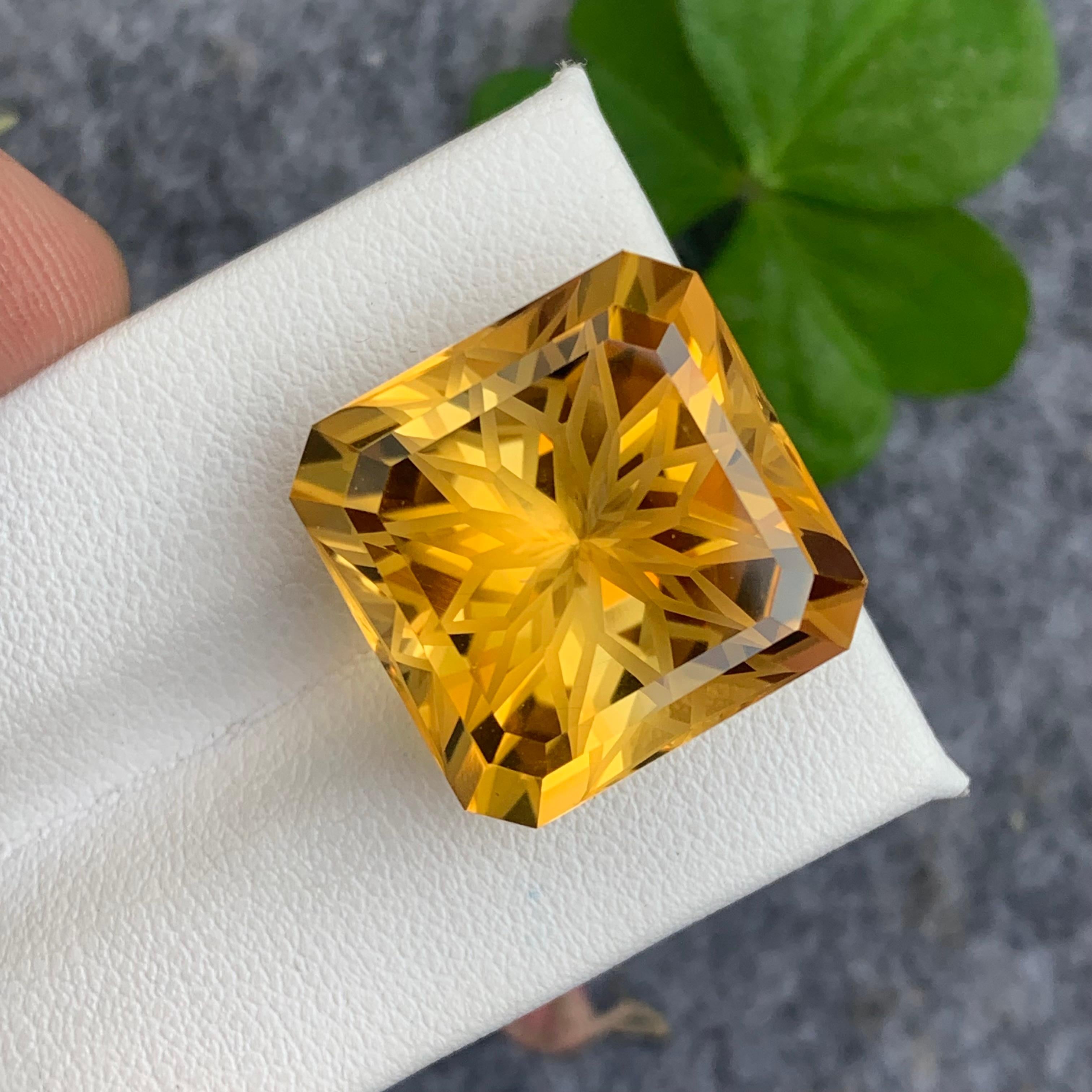 Huge Yellow 27.75 Carat Loose Citrine Flower Square Cut from Brazil Mine For Sale 5