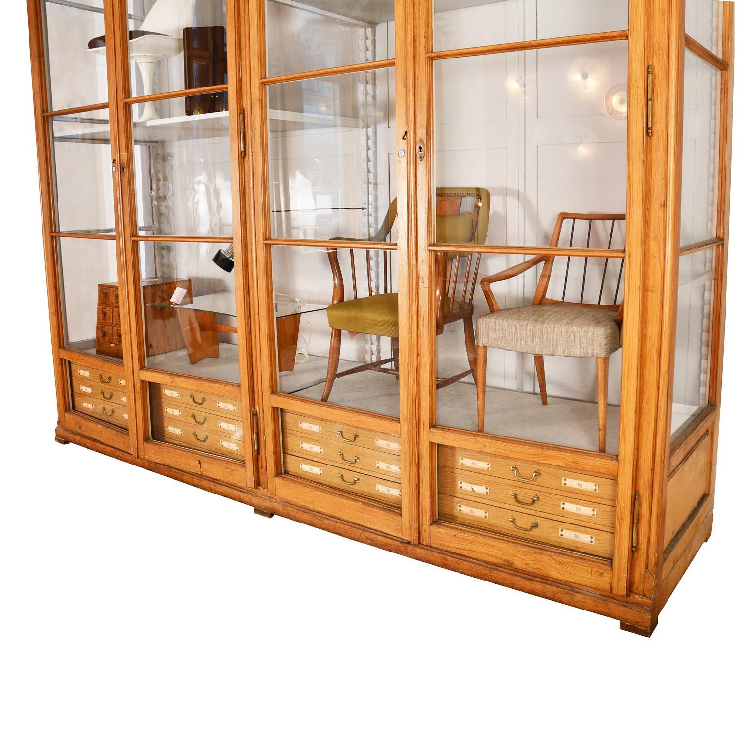 Austrian Hugh 4-Door Glass Cabinet 1900 Early 20th Century Gustavian Style For Sale