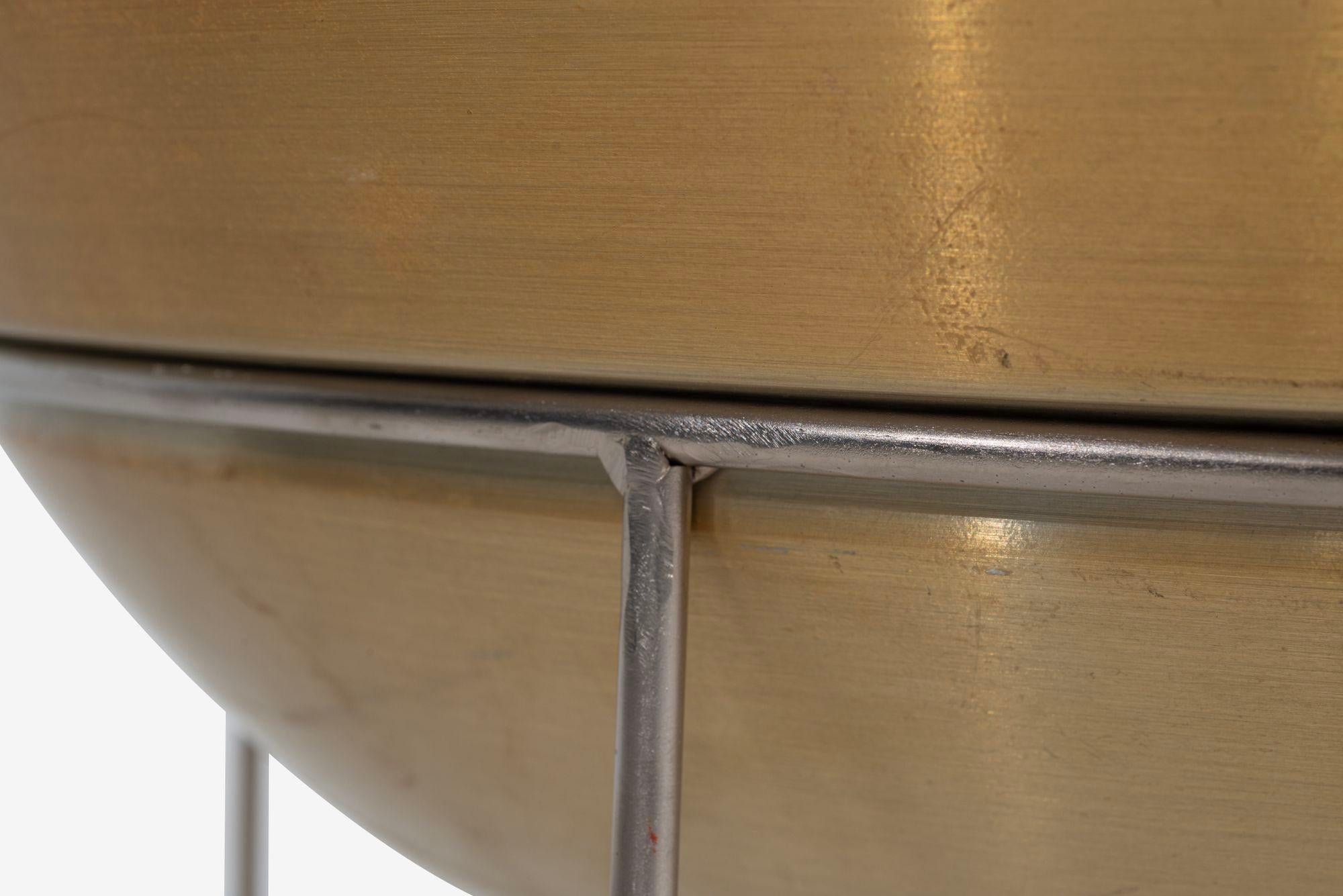 Hugh Acton Große Pflanzgefäße (Satz von vier) 1960er Jahre (Aluminium) im Angebot
