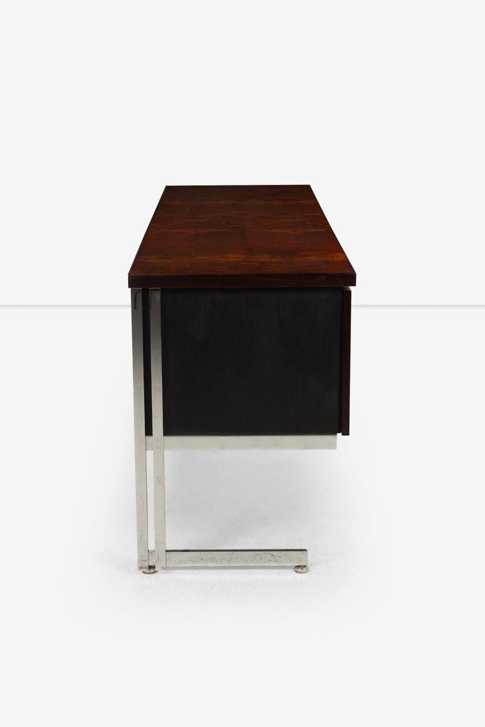 Hugh Acton Credenza in palissandro Cantilever International Design in vendita 1