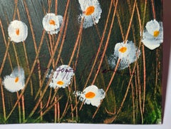 "Mujer Recogiendo Flores" Pintura de Arte Popular de Mujer Negra, Vestido Amarillo, Margaritas