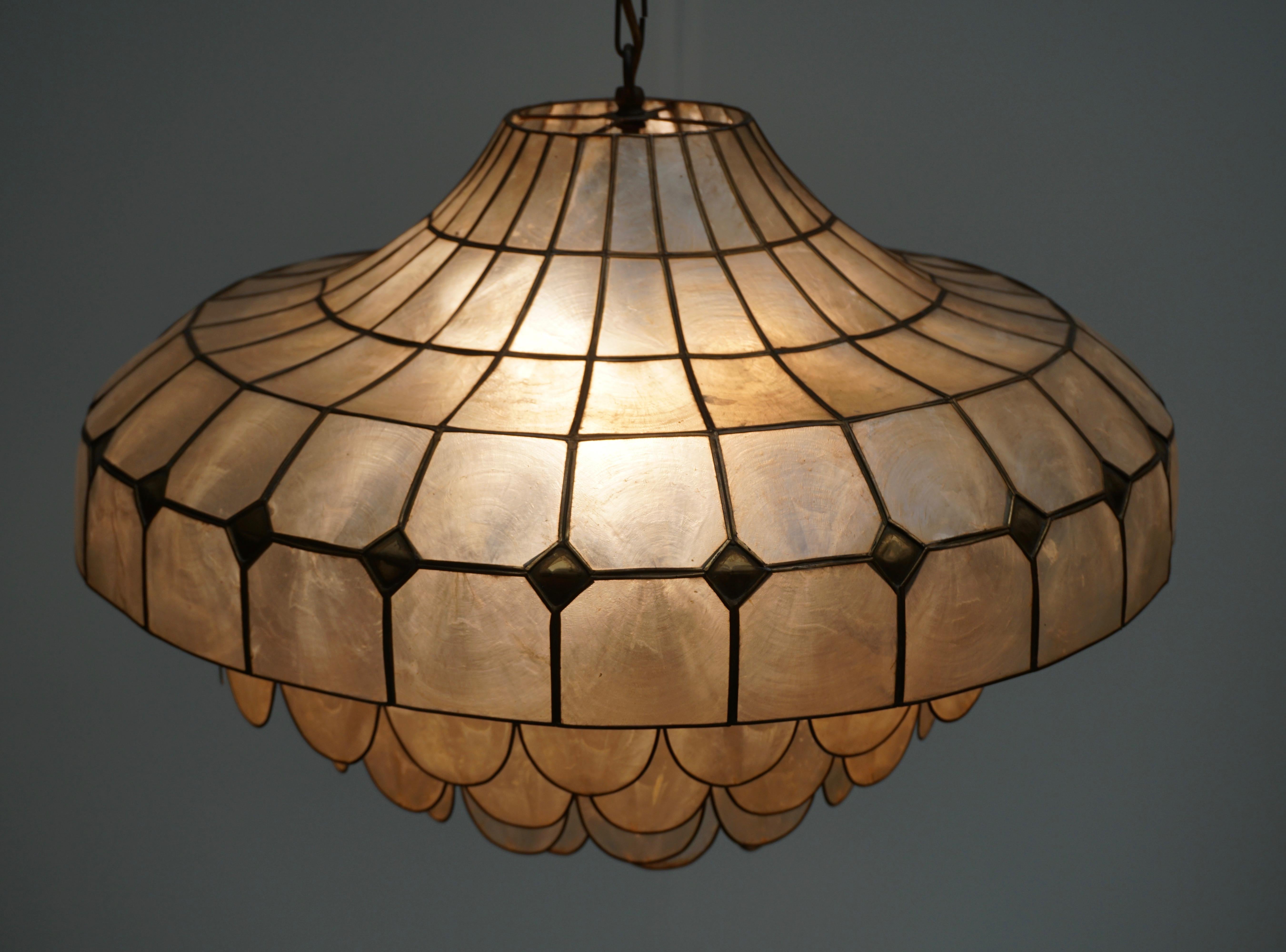 Mid-Century Modern Hugh Capiz Shell and Brass Pendant Lamp, Italy, 1960