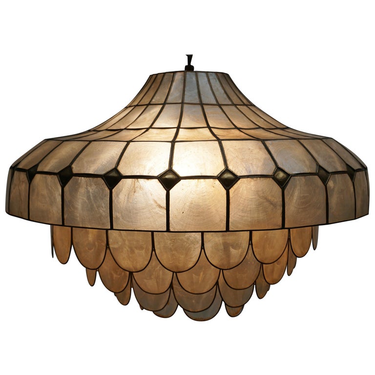 Hugh Capiz Shell and Brass Pendant Lamp, Italy, 1960 at 1stDibs | vintage  mother of pearl lamp, mother of pearl hanging lamp, mother of pearl lamp  shade