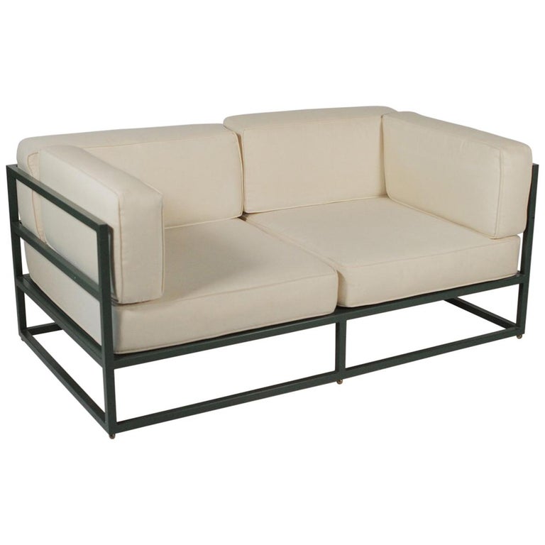 Hugh Newell Jacobsen 2-Sitzer Sofas, Original Grün Emailliertes ... Hugh Newell Jacobsen 2-Sitzer Sofas, Original Grün Emailliertes ...
