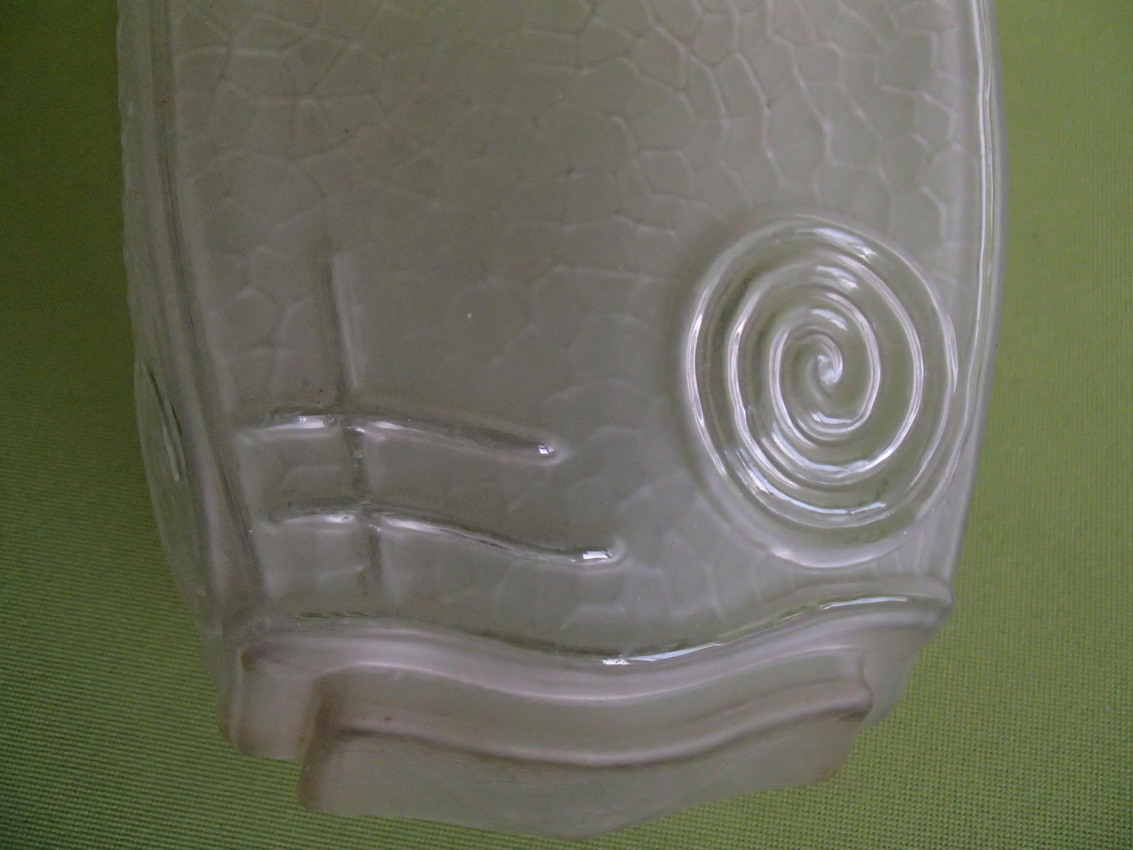 Hughe Art Deco Table Lamp Chrome and Geometrical Glass In Good Condition For Sale In Schöfflisdorf, CH