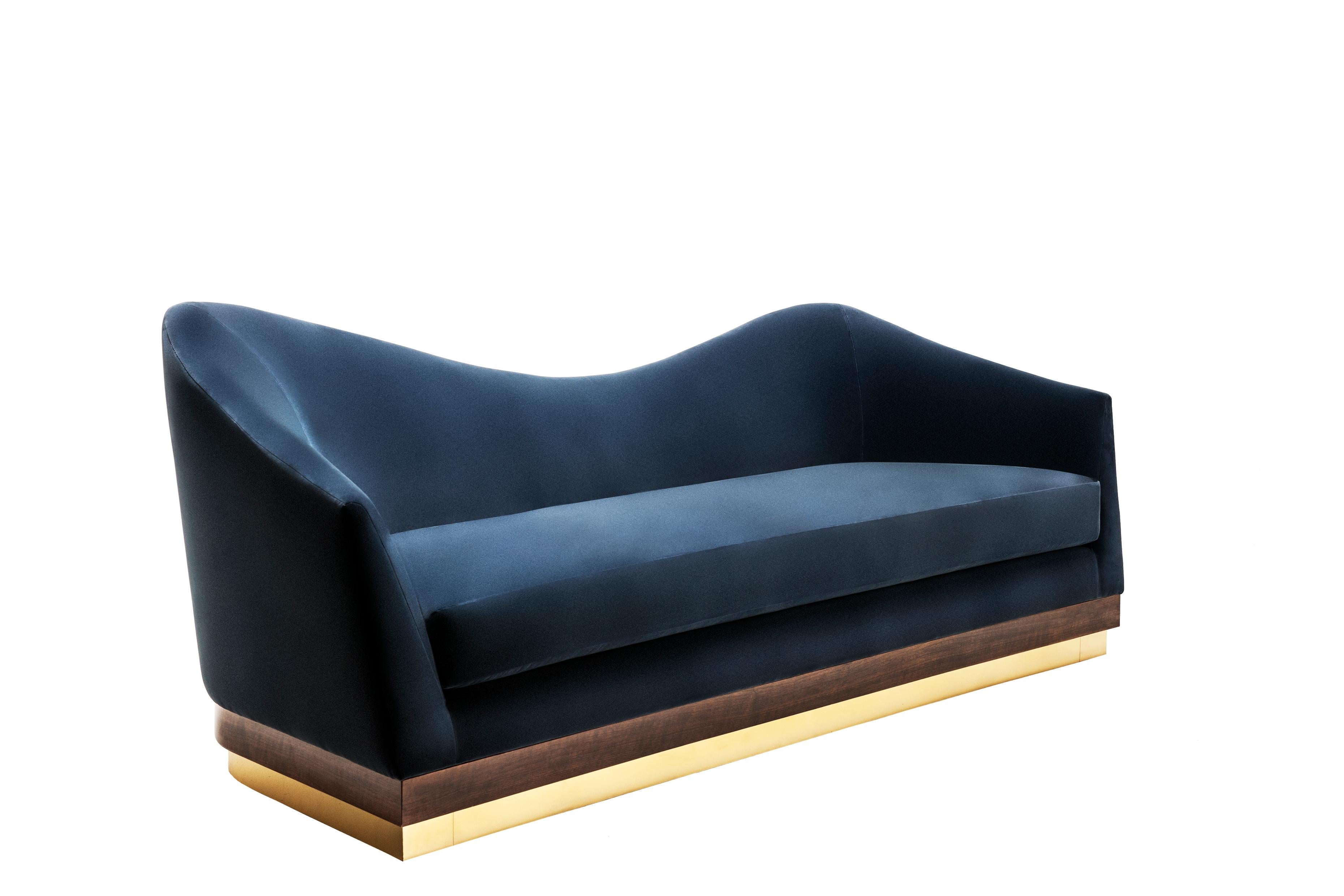 Other Hughes 240 Sofa by Munna For Sale