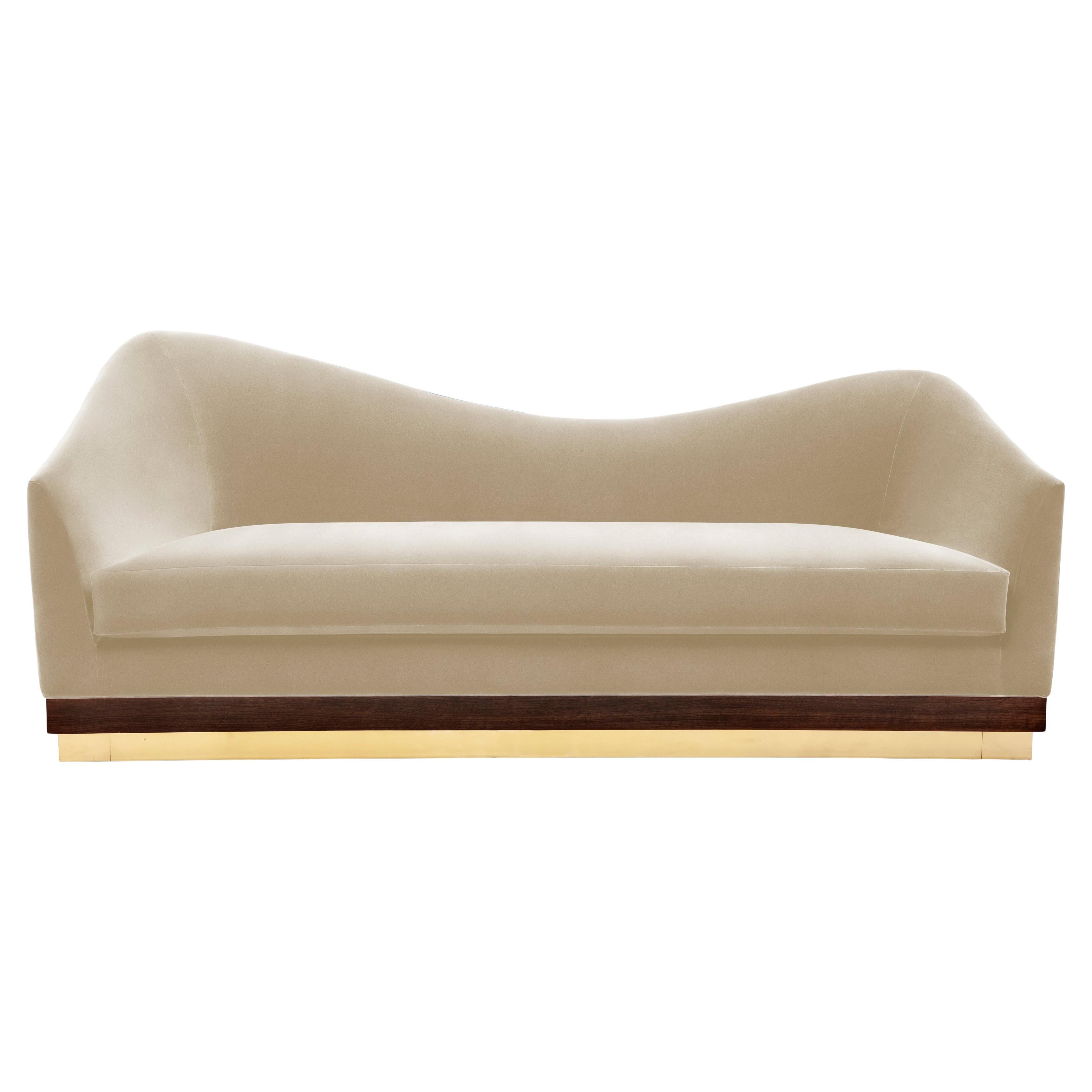 Hughes 240 Sofa von Munna