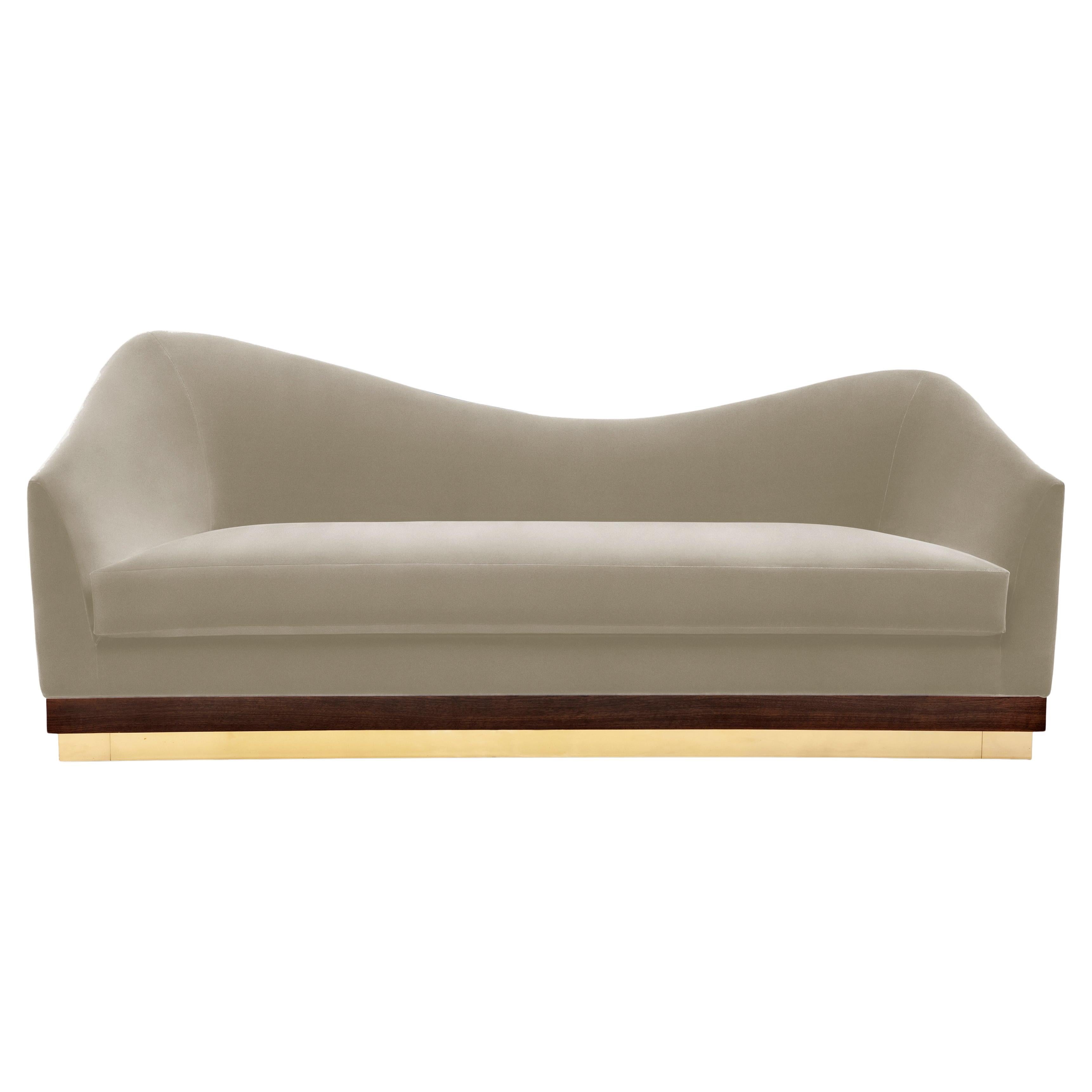 Hughes 240 Sofa von Munna