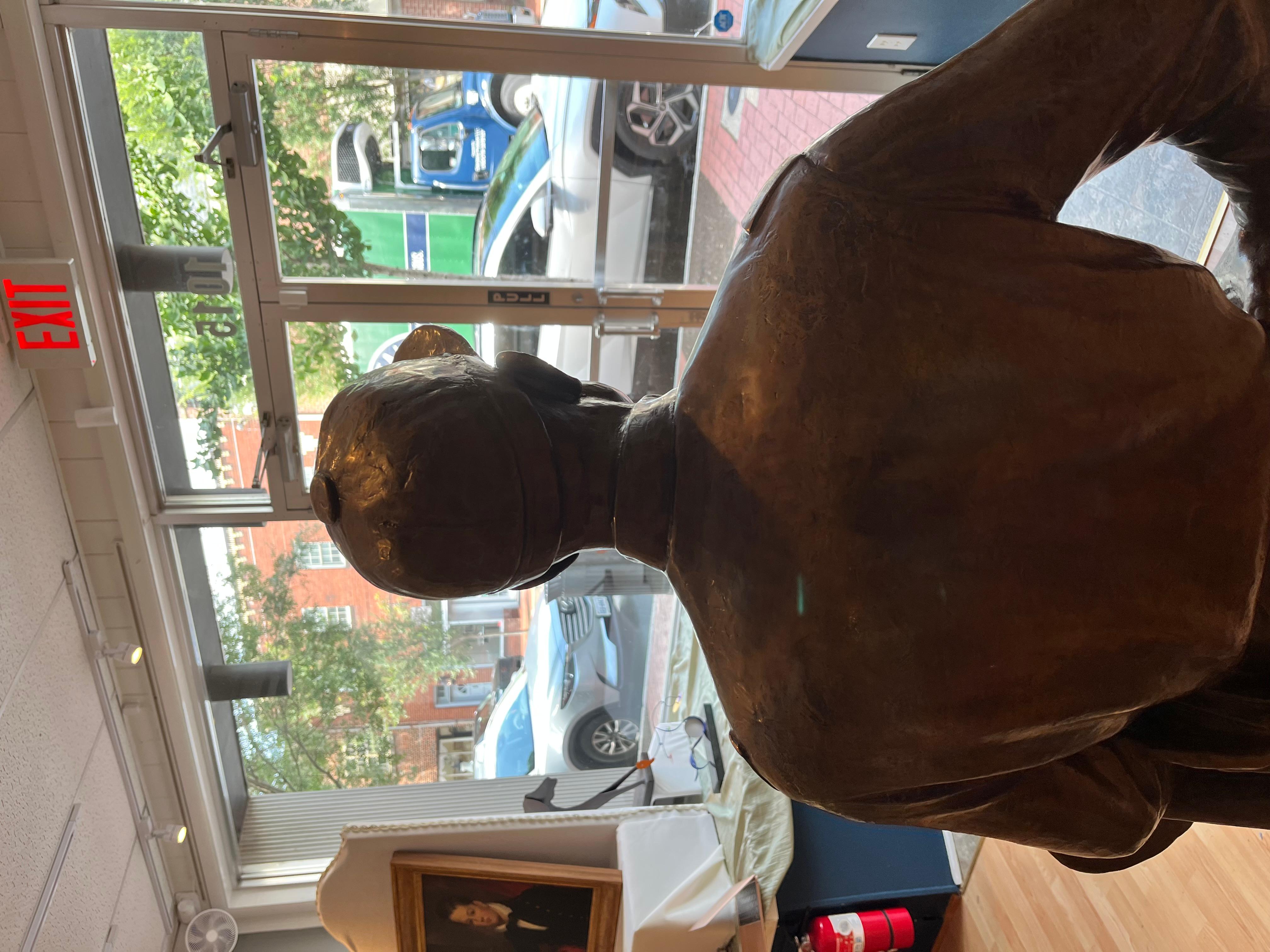 Skulptur von George Woolf, Jockey des Rennpferdes Seabiscuit im Angebot 2