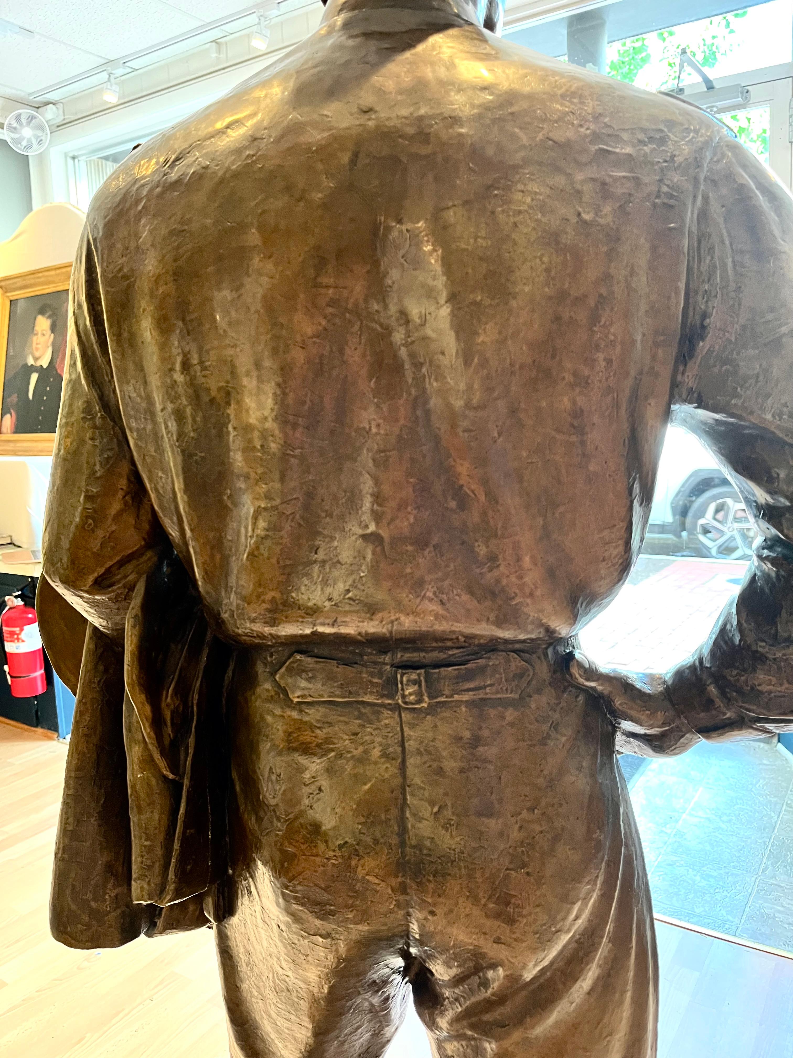 Skulptur von George Woolf, Jockey des Rennpferdes Seabiscuit im Angebot 3