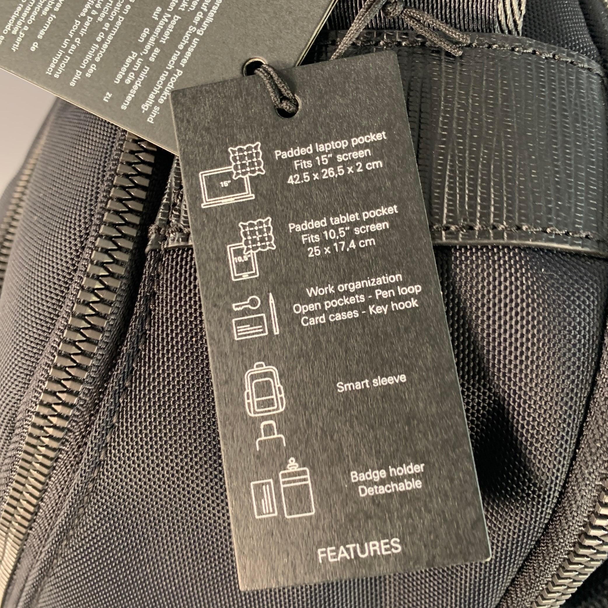 HUGO BOSS Bolsa mochila de viaje de trabajo de nylon y piel negra en venta 2