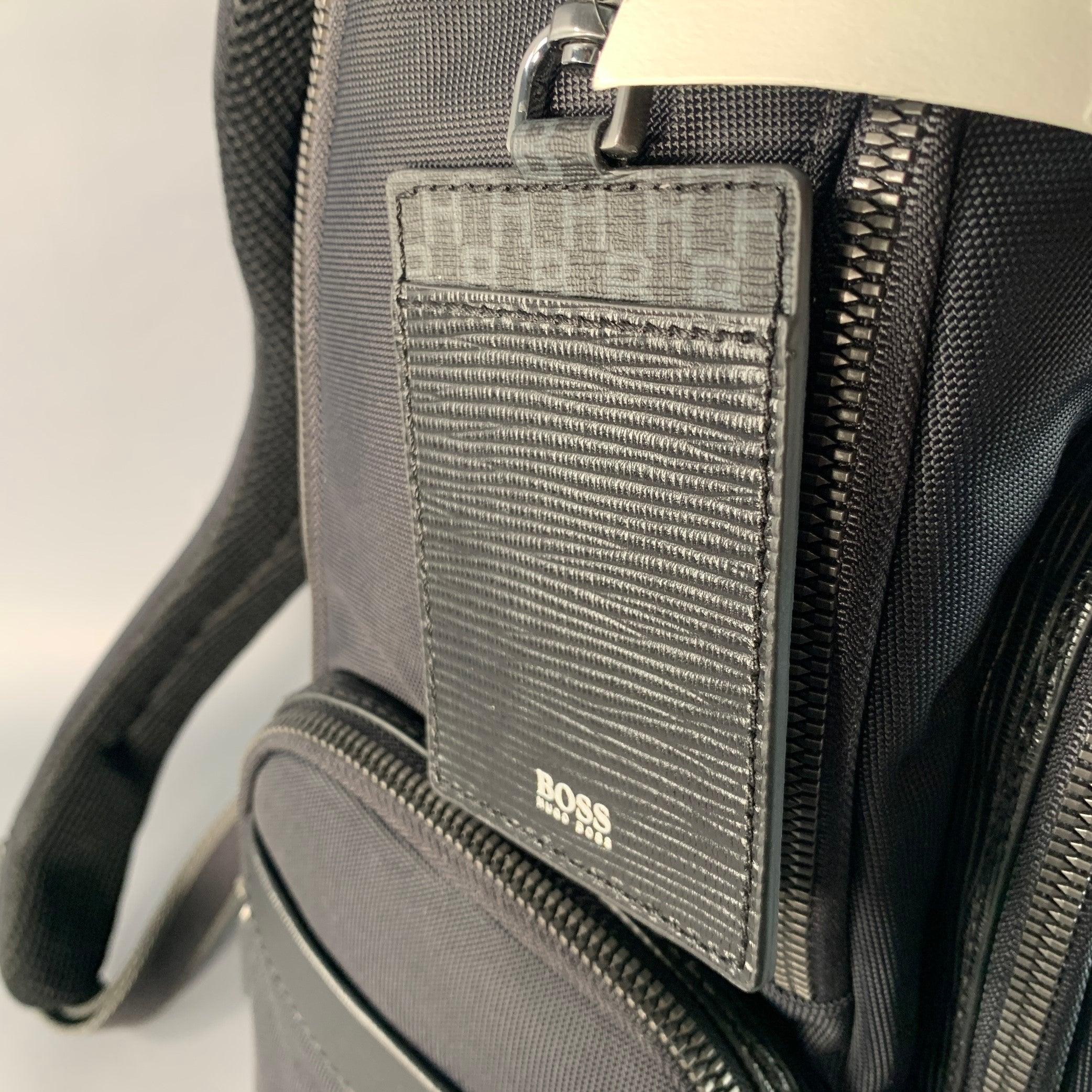 HUGO BOSS Bolsa mochila de viaje de trabajo de nylon y piel negra en venta 3