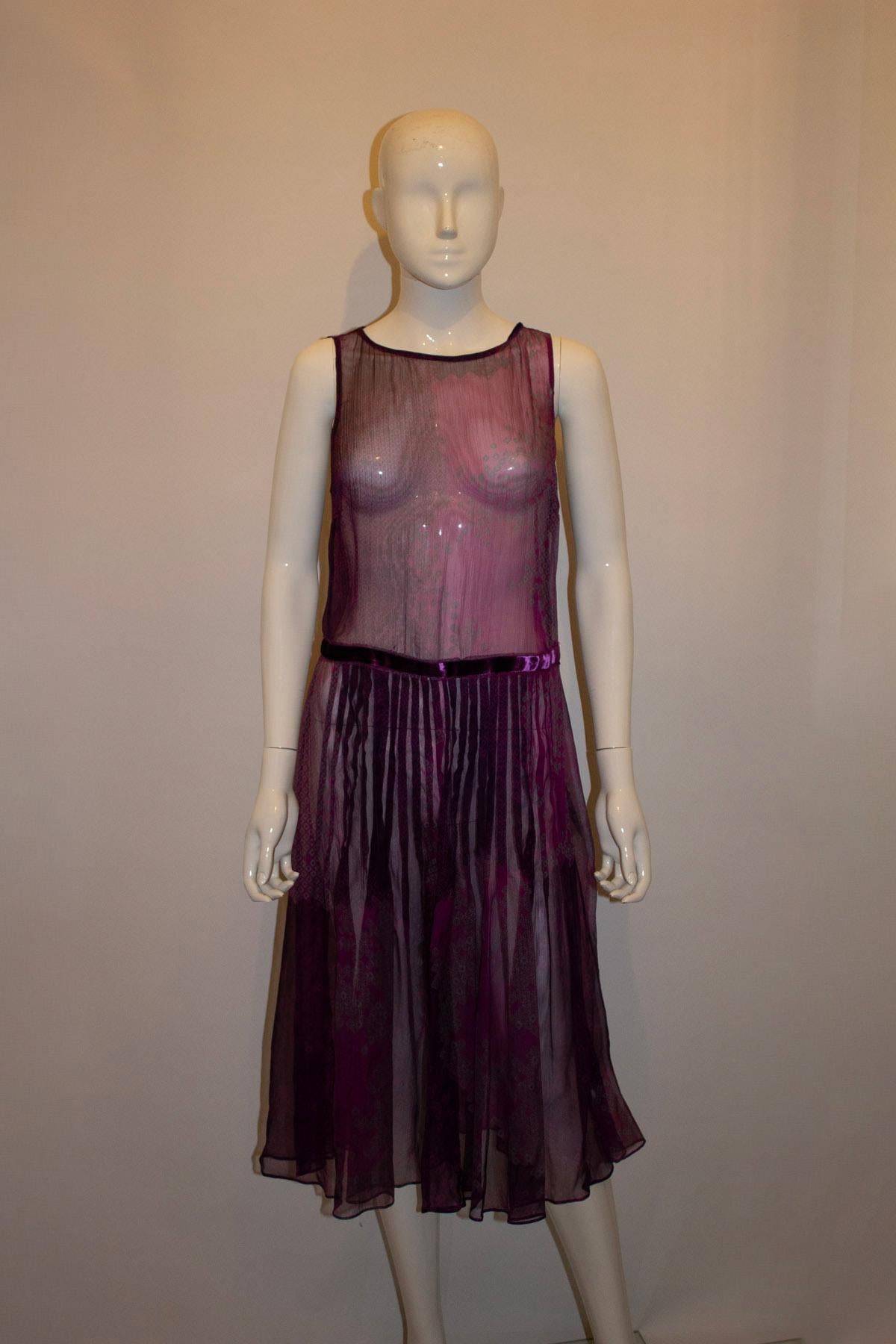 Vestido de seda morado Hugo Boss en Bueno estado para la venta en London, GB