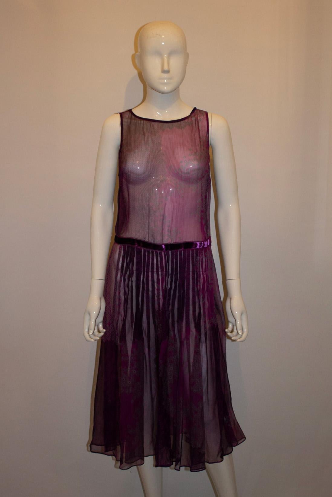 Vestido de seda morado Hugo Boss en venta 1