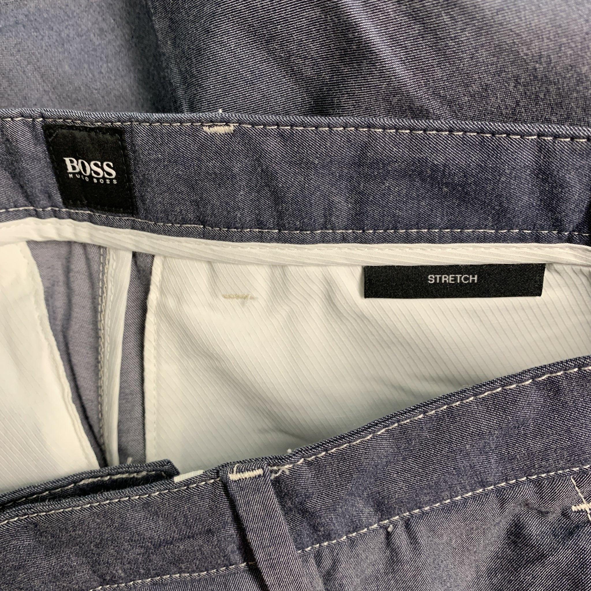 Gray HUGO BOSS Size 30 Grey Contrast Stitch Cotton Elastane Flat Front Casual Pants For Sale
