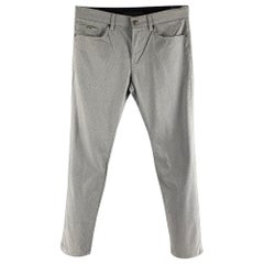 HUGO BOSS Taglia 33 Pantaloni casual con grafica bianca e marina in cotone ed elastan, con parte anteriore piatta.