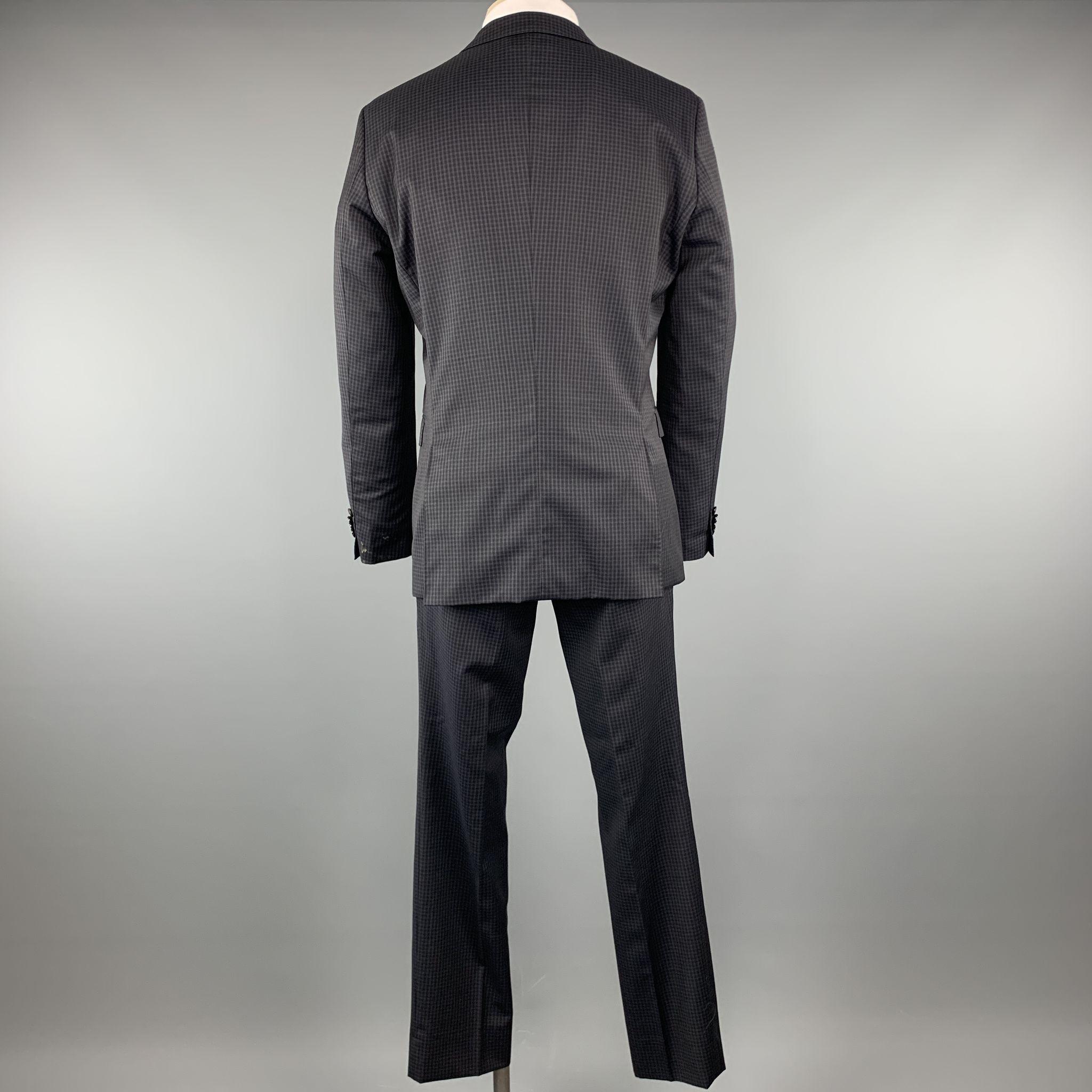 Black HUGO BOSS Size 40 Plaid Navy Wool 34 x 31 Notch Lapel Suit