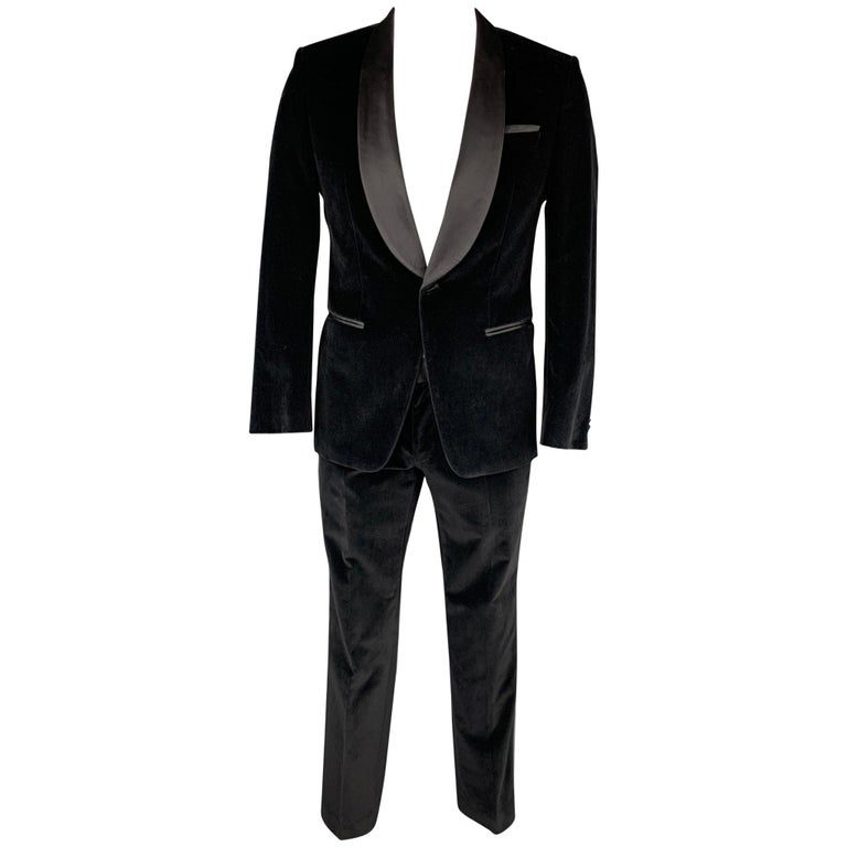 HUGO BOSS Size 40 Regular Black Cotton Velvet Shawl Collar Tuxedo Suit For  Sale at 1stDibs