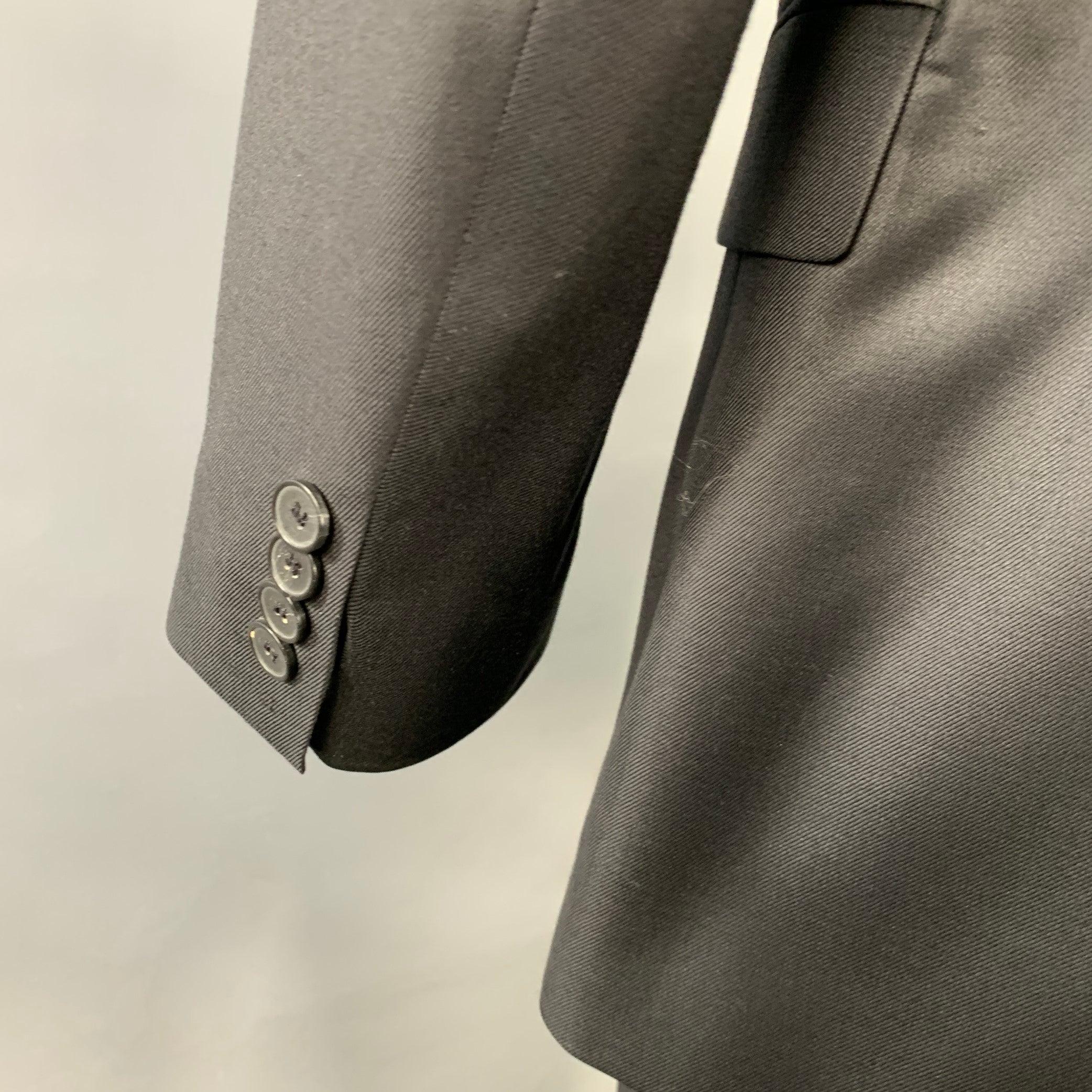 HUGO BOSS Größe 44 Schwarz Wolle Einreiher mit Kerbrevers Anzug im Angebot 2
