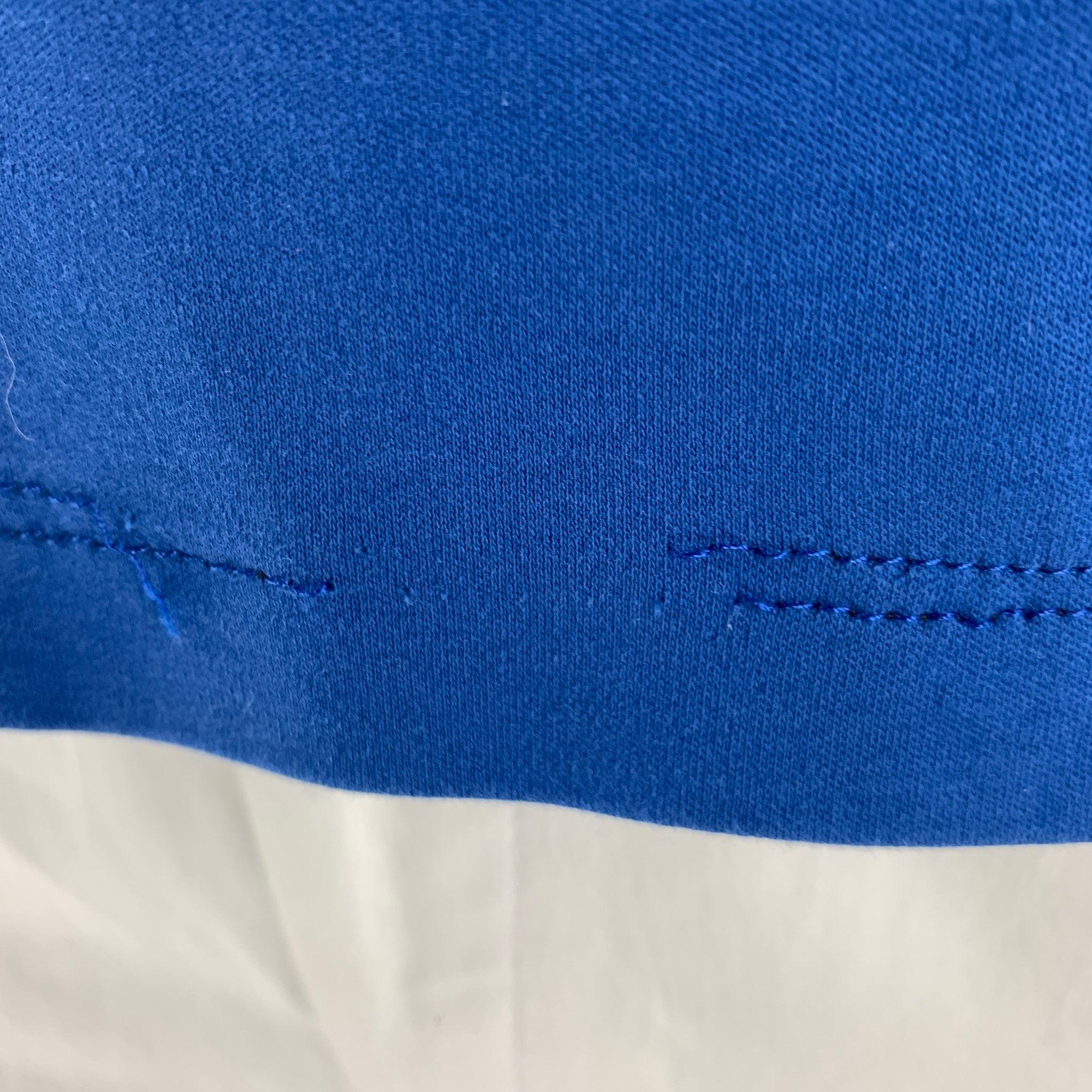 HUGO BOSS Size L Blue Cotton Short Sleeve T-shirt For Sale 1