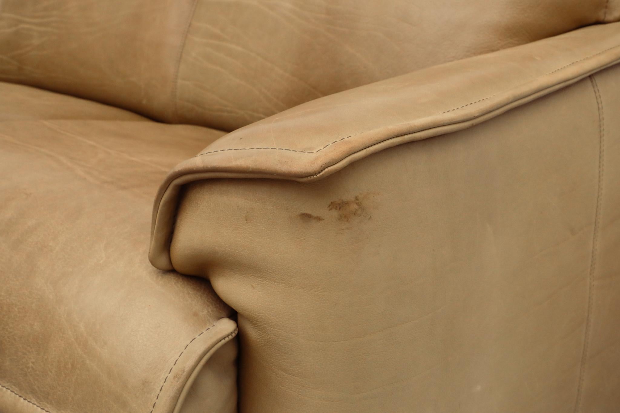 Hugo de Ruiter Leolux Mid-Century Büffelleder Dreisitzer-Sofa, 1970er Jahre im Angebot 8