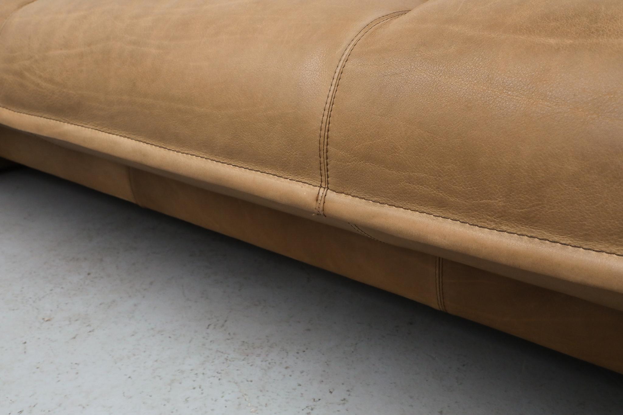 Hugo de Ruiter Leolux Mid-Century Büffelleder Dreisitzer-Sofa, 1970er Jahre im Angebot 10