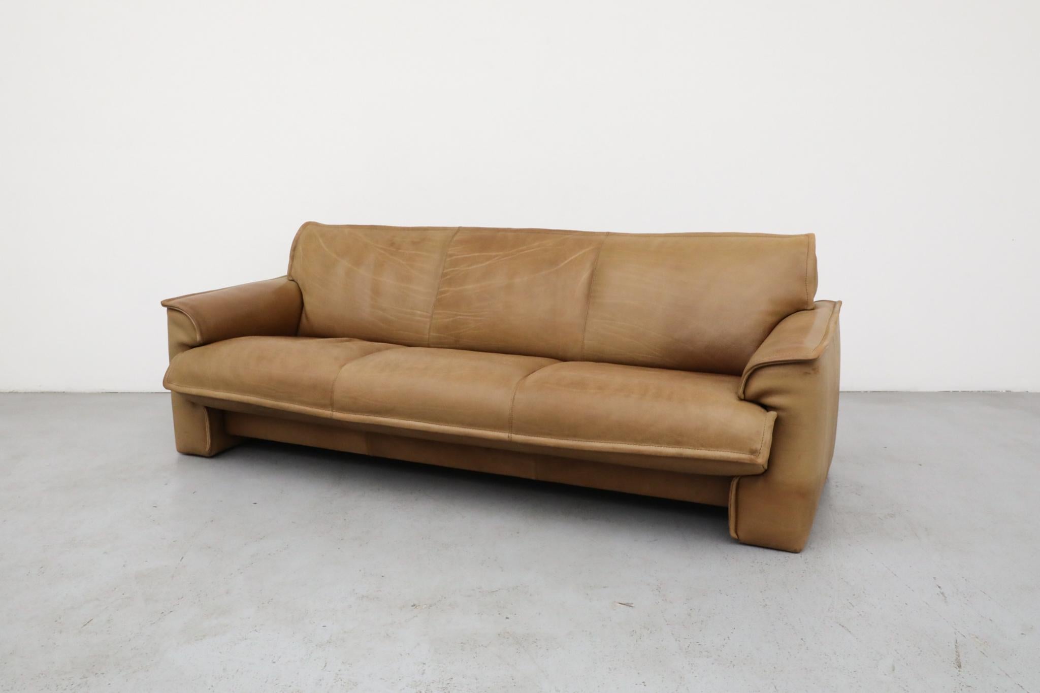 Hugo de Ruiter Leolux Mid-Century Büffelleder Dreisitzer-Sofa, 1970er Jahre (Moderne der Mitte des Jahrhunderts) im Angebot