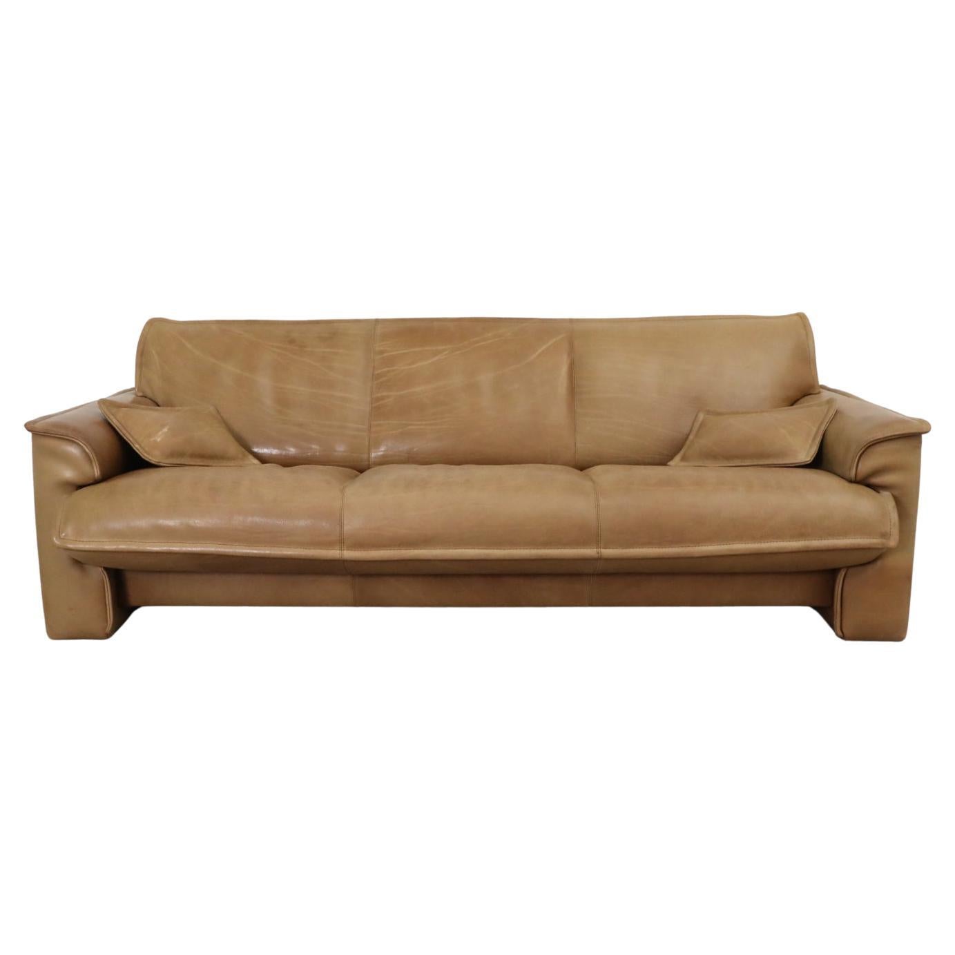 Hugo de Ruiter Leolux Mid-Century Büffelleder Dreisitzer-Sofa, 1970er Jahre im Angebot