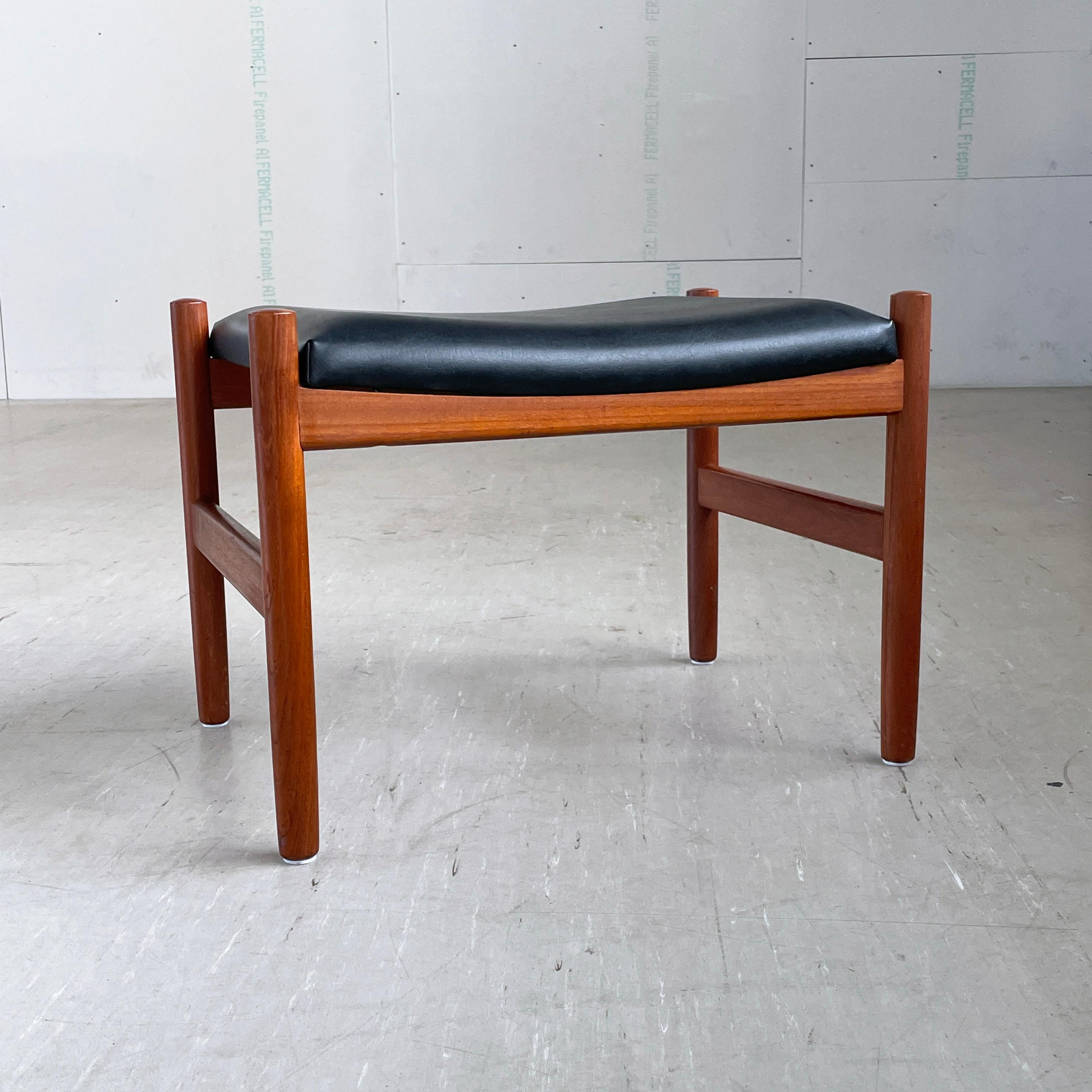 Pouf en teck Hugo Frandsen - Spottrup Stolefabrik, Danemark Bon état - En vente à Bern, CH