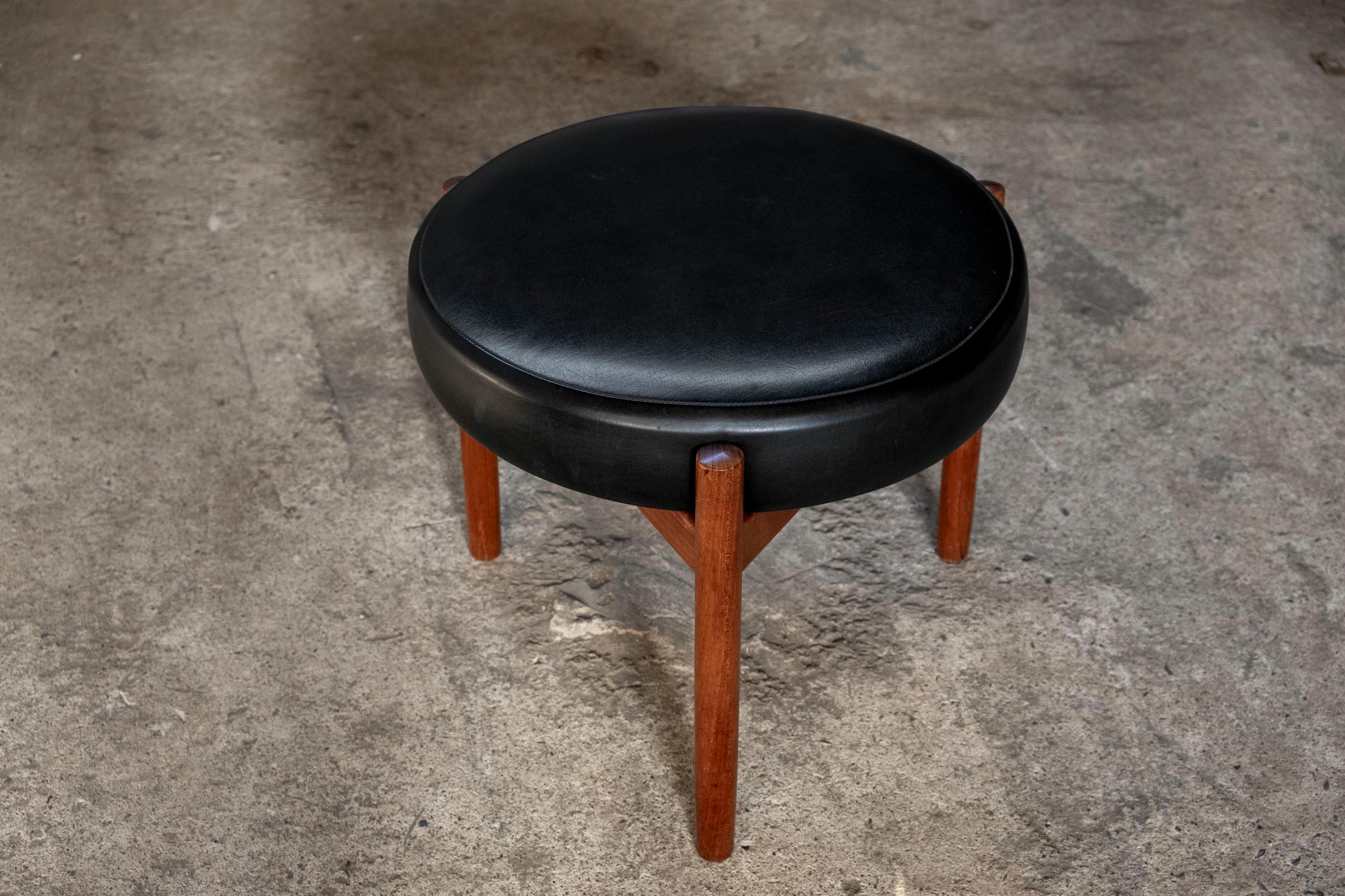 Hugo Frandsen Teak Stool for Spøttrup, 1960s In Good Condition In Balen, BE