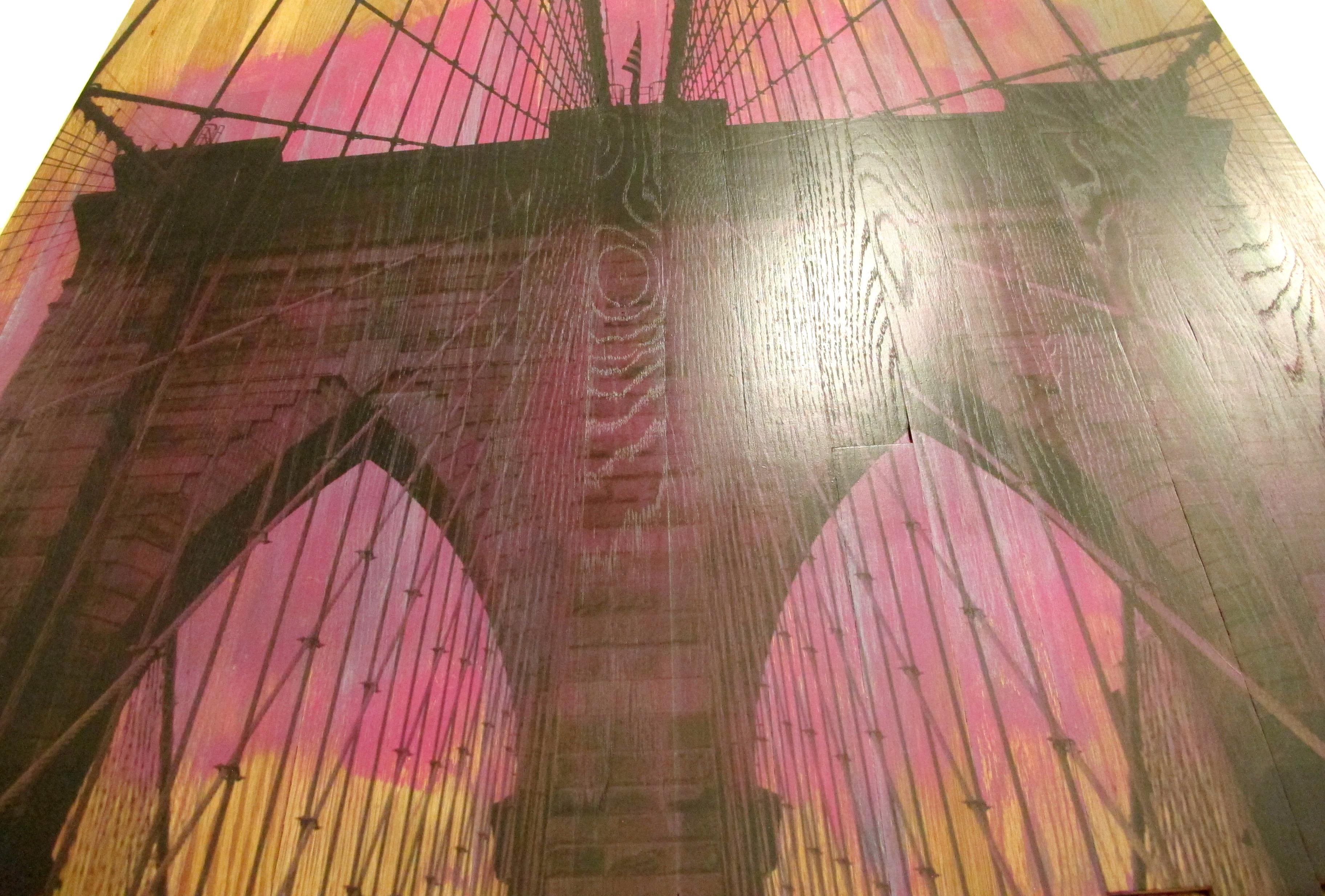Puente de Brooklyn IV, Sunset Magenta, fotografía en técnica mixta sobre madera - Landscape Photograph Marrón de Hugo Garcia-Urrutia