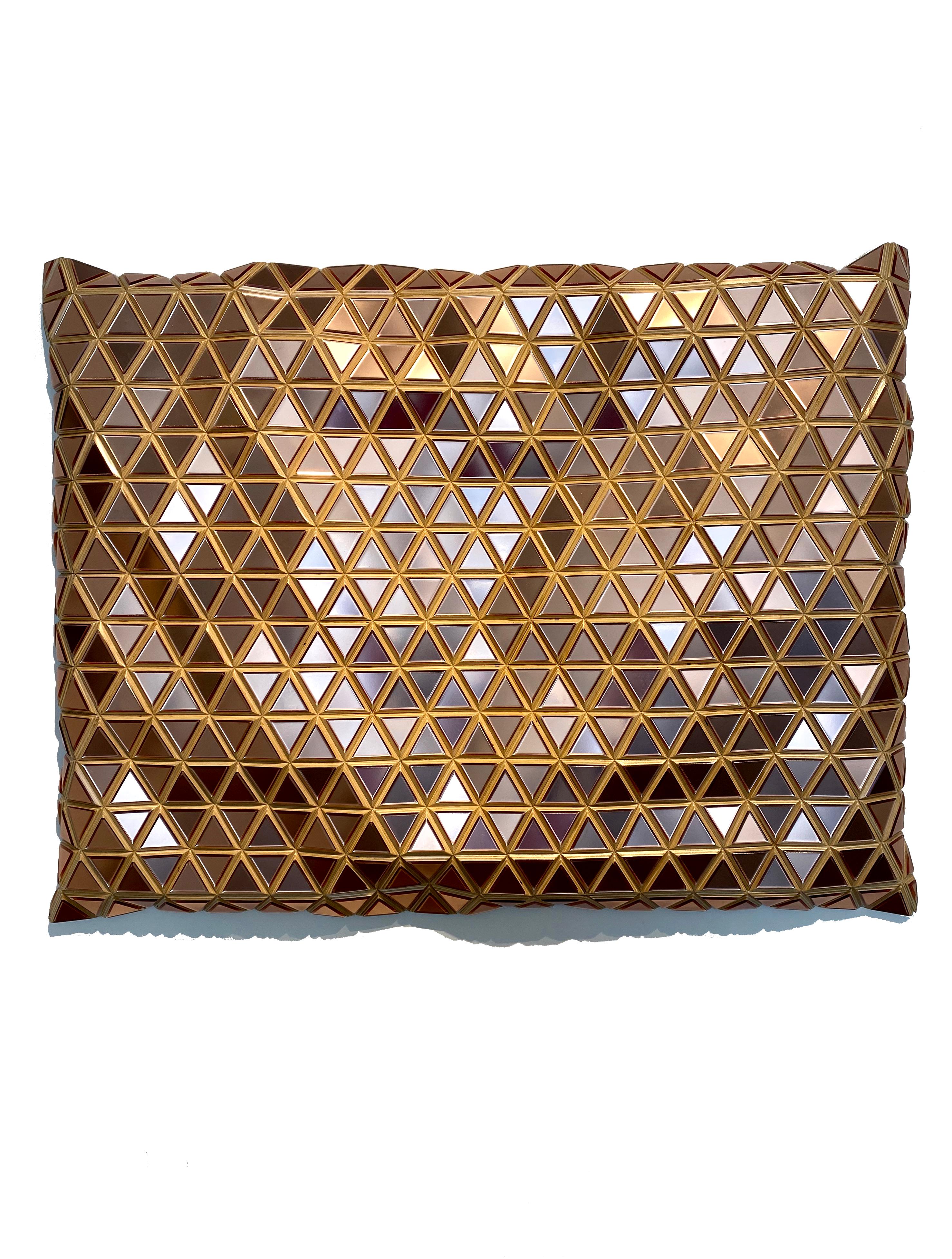 Rose Gold Shimmers, Abstract metallic wooden carved modern wall sculpture, pink en venta 2