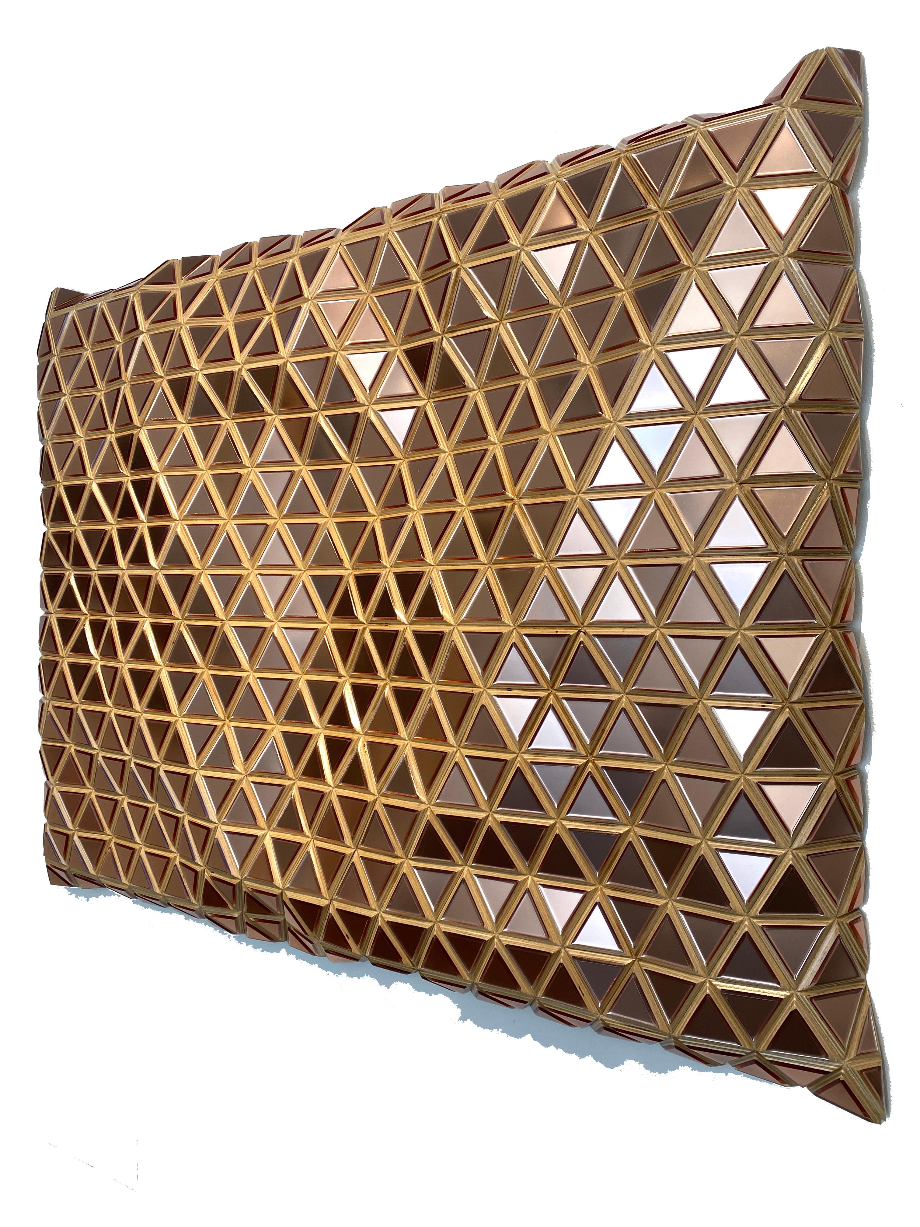 Rose Gold Shimmers, Abstract metallic wooden carved modern wall sculpture, pink en venta 3